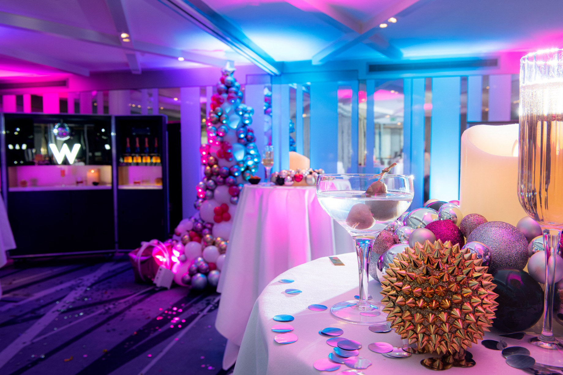 W London Hotel – London, United Kingdom – Studios Festive Decor