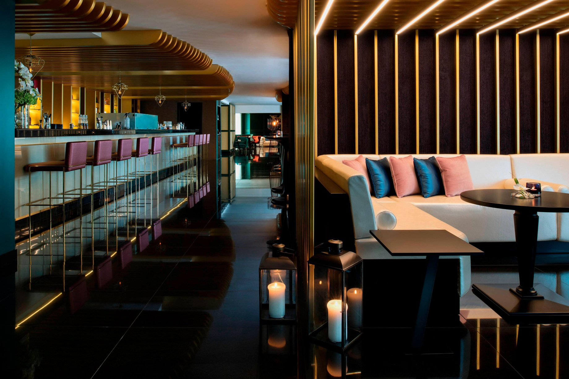 W Doha Hotel - Doha, Qatar - Wahm Lounge