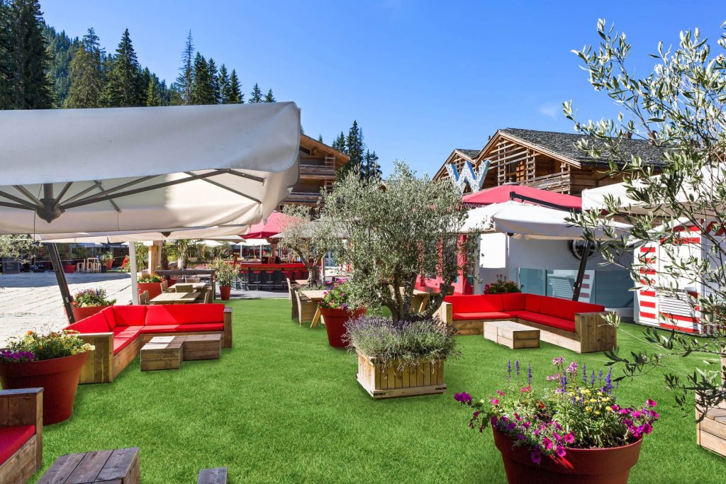 W Verbier Hotel - Verbier, Switzerland - W Off Piste Dining and Lounge Area