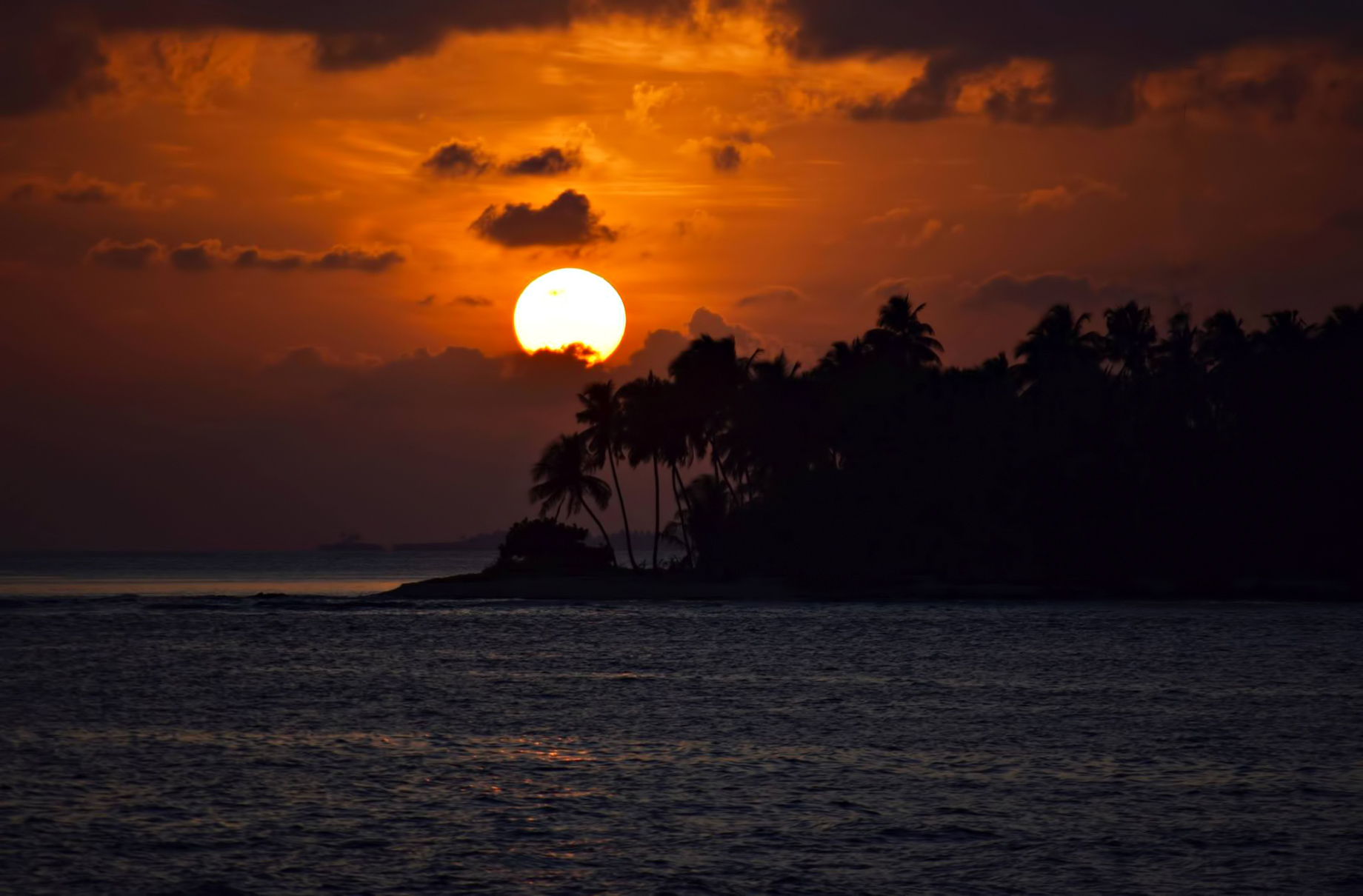 Six Senses Laamu Resort – Laamu Atoll, Maldives – Ocean Resort Sunset View