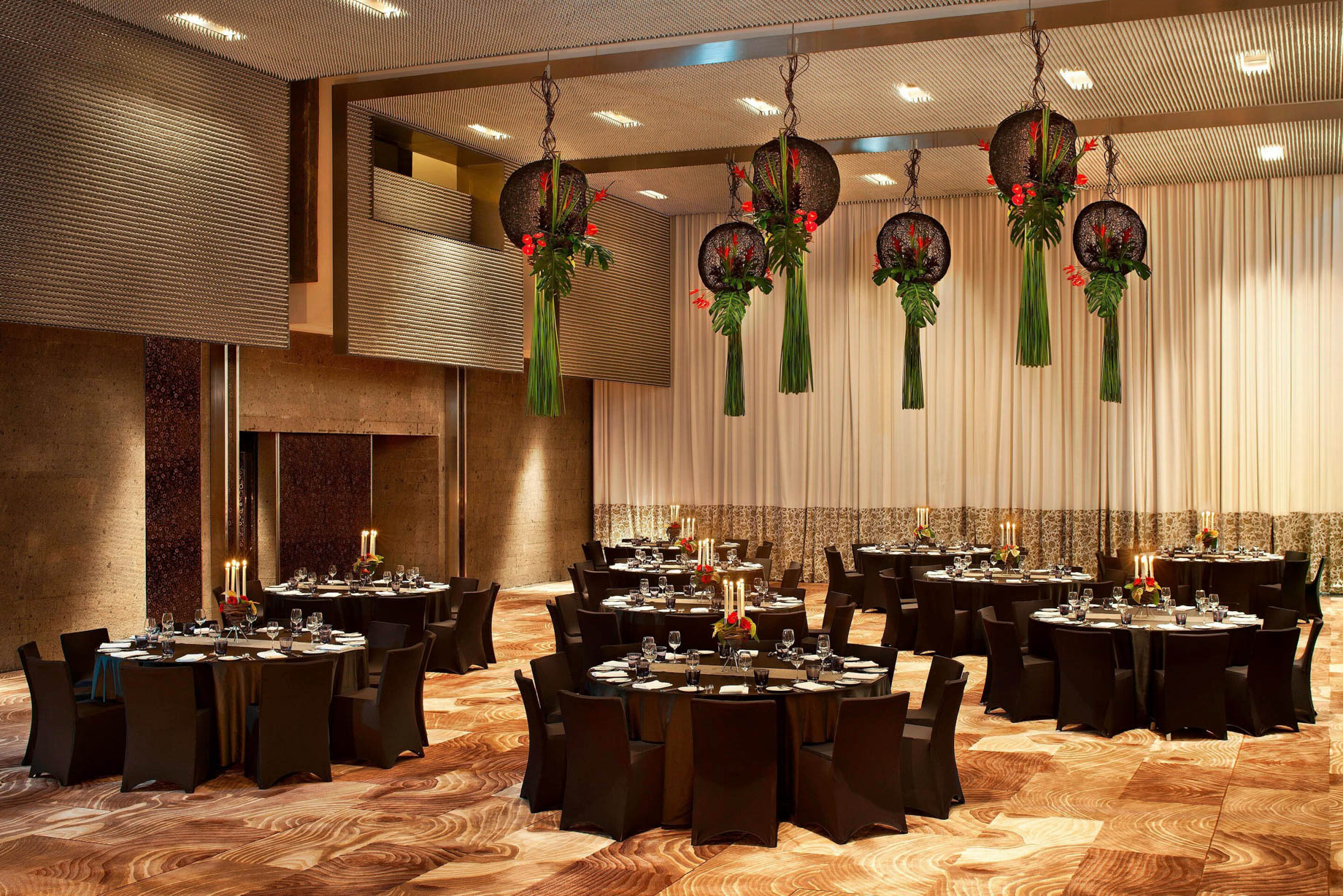 W Bali Seminyak Resort - Seminyak, Indonesia - Great Room Round Tables