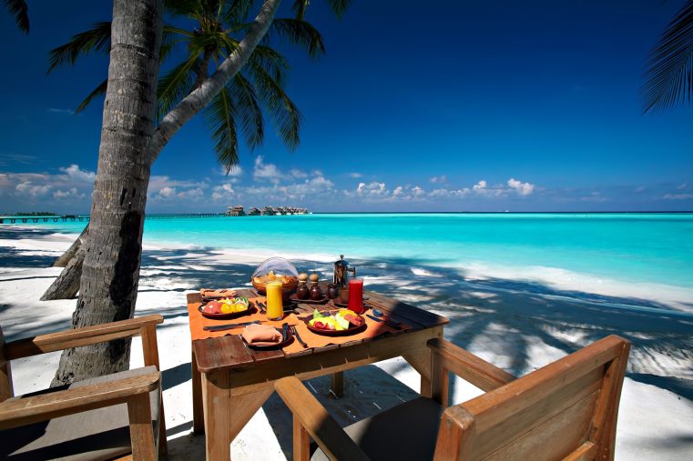 Gili Lankanfushi Resort - North Male Atoll, Maldives - Beach Table Oceanfront Dining