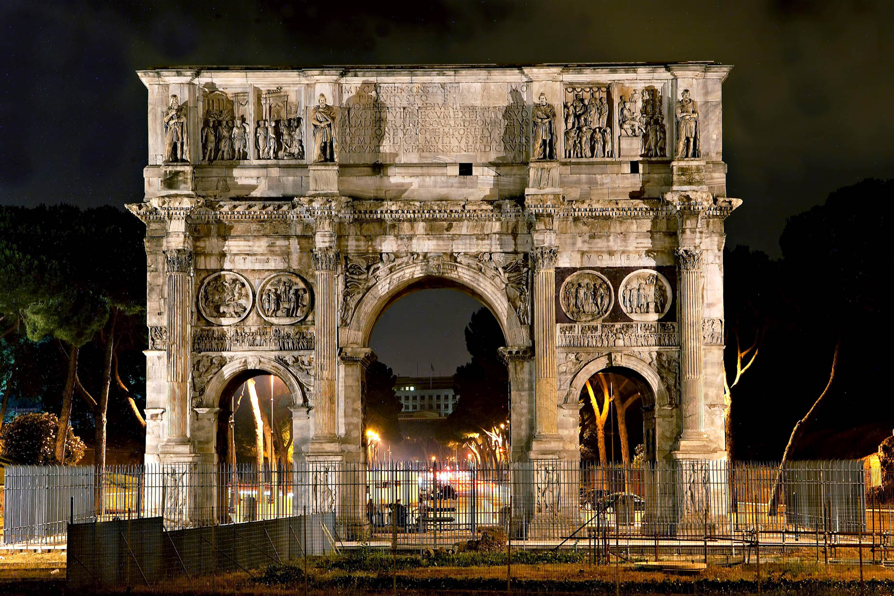 The St. Regis Rome Hotel – Rome, Italy – Nearby Attraction Arch of Constantine