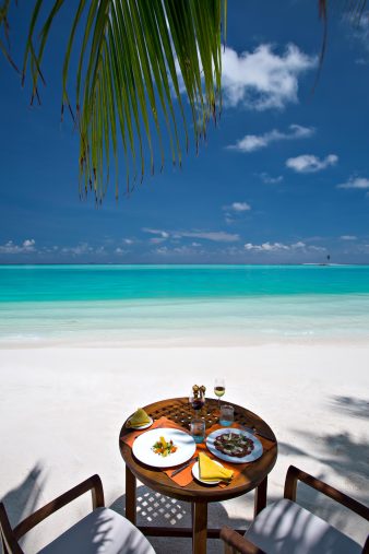 Gili Lankanfushi Resort - North Male Atoll, Maldives - Tropical Beach Table Oceanfront Dining