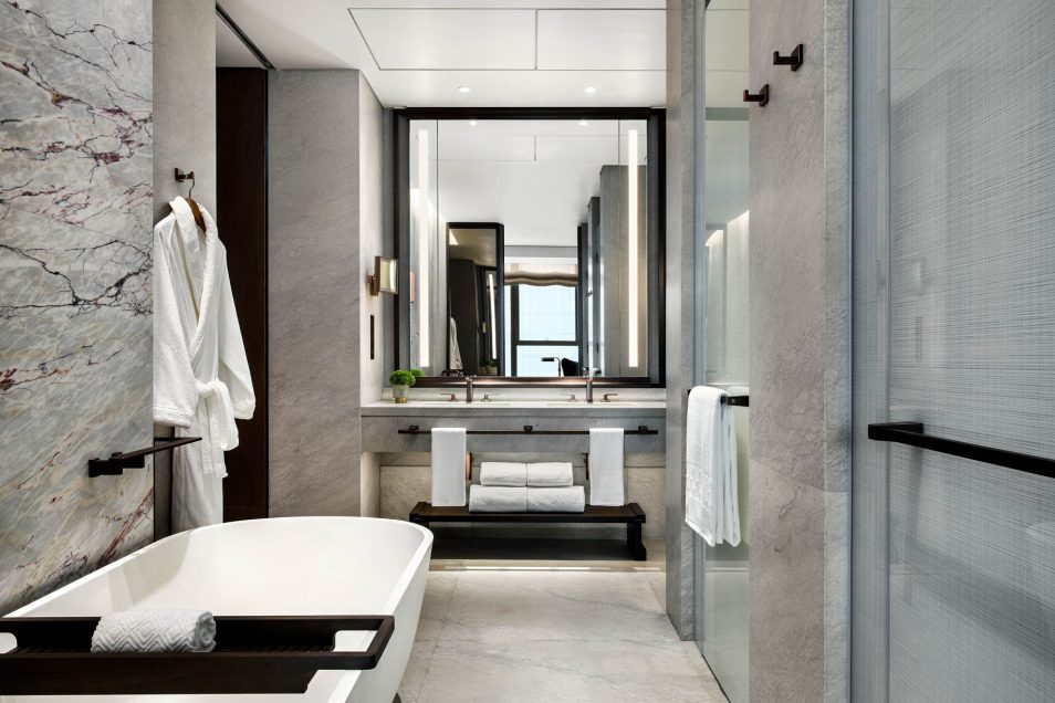 The St. Regis Hong Kong Hotel - Wan Chai, Hong Kong - Deluxe Room Bathroom