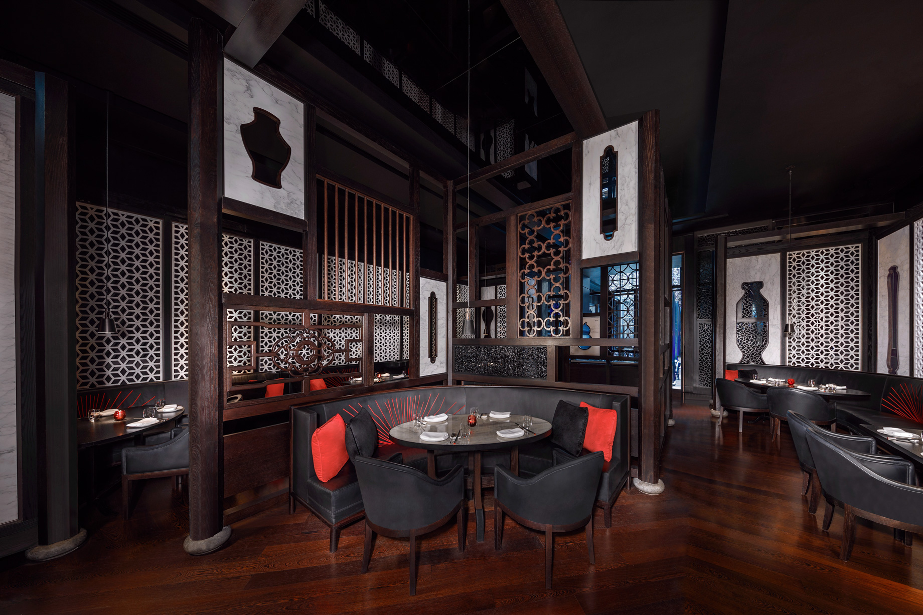 Atlantis The Palm Resort - Crescent Rd, Dubai, UAE - Hakkasan Restaurant