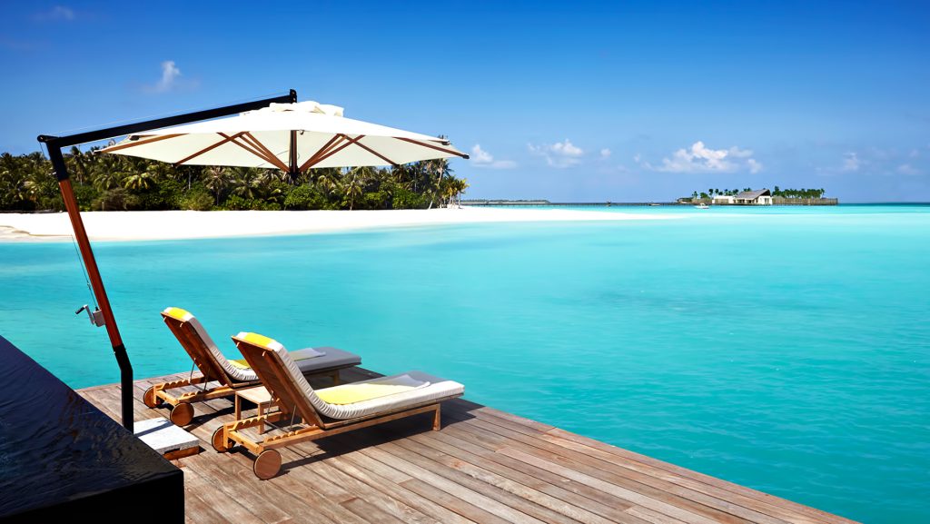 Cheval Blanc Randheli Resort - Noonu Atoll, Maldives - Overwater Villa Infinity Pool Deck Ocean View