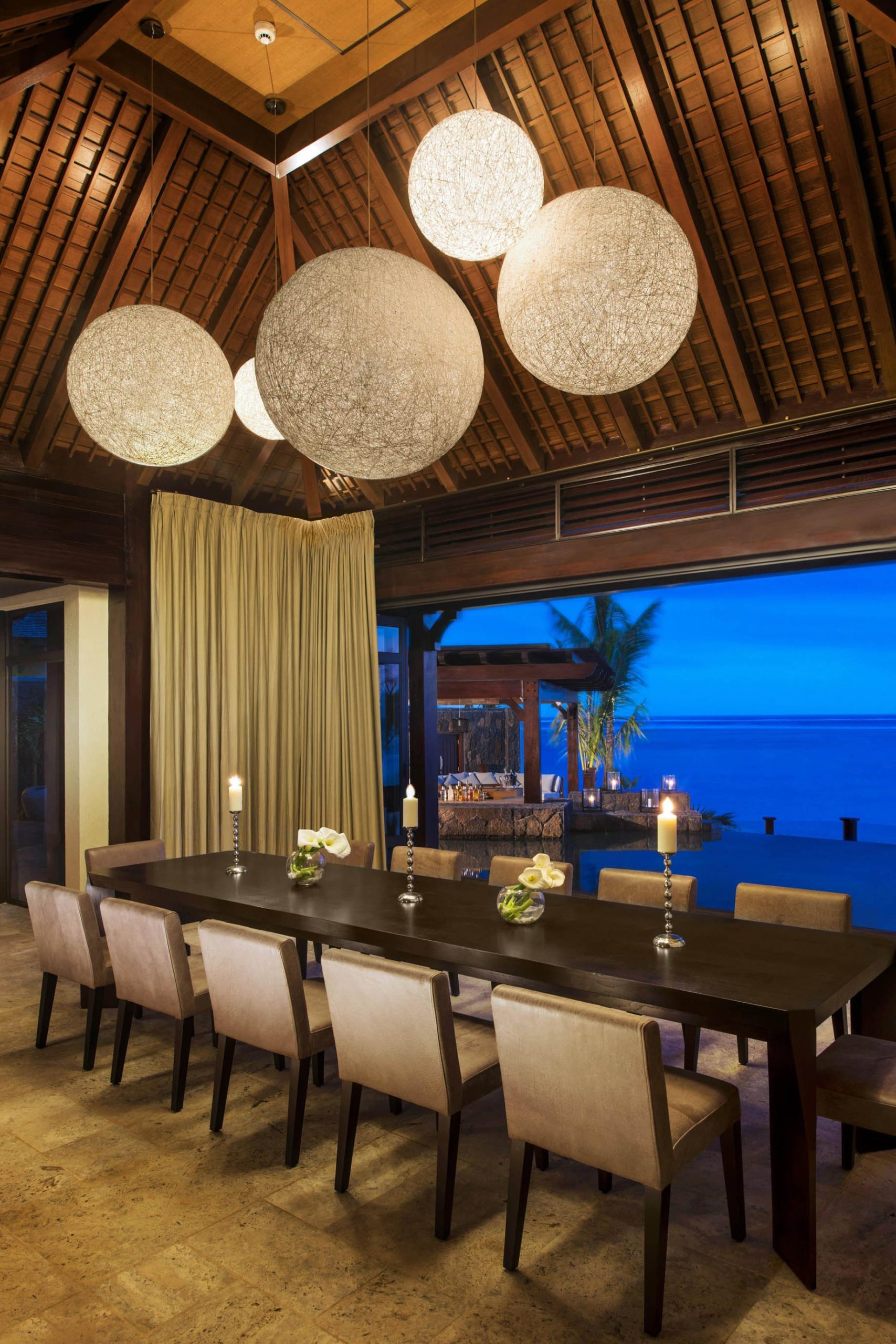JW Marriott Mauritius Resort – Mauritius – Dining Room at Night