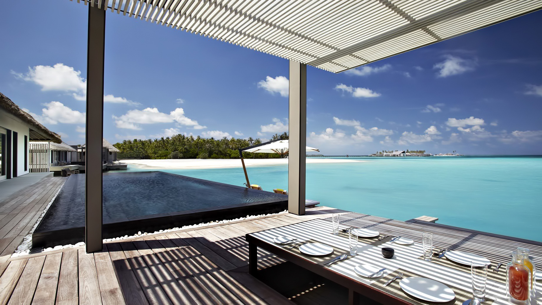 Cheval Blanc Randheli Resort – Noonu Atoll, Maldives – Overwater Villa Infinity Pool Deck