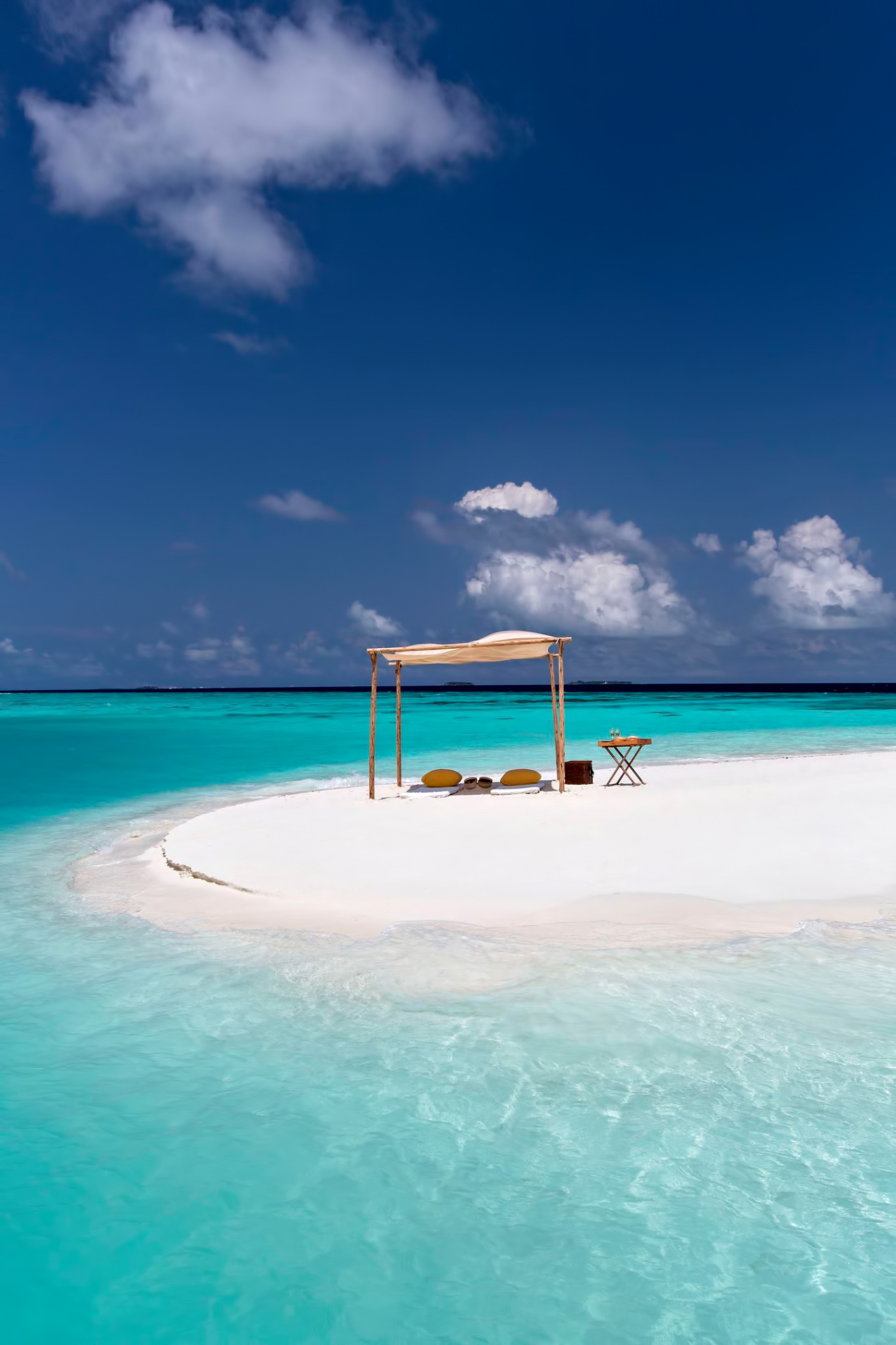 Gili Lankanfushi Resort – North Male Atoll, Maldives – White Sand Beach Sandbar Dining