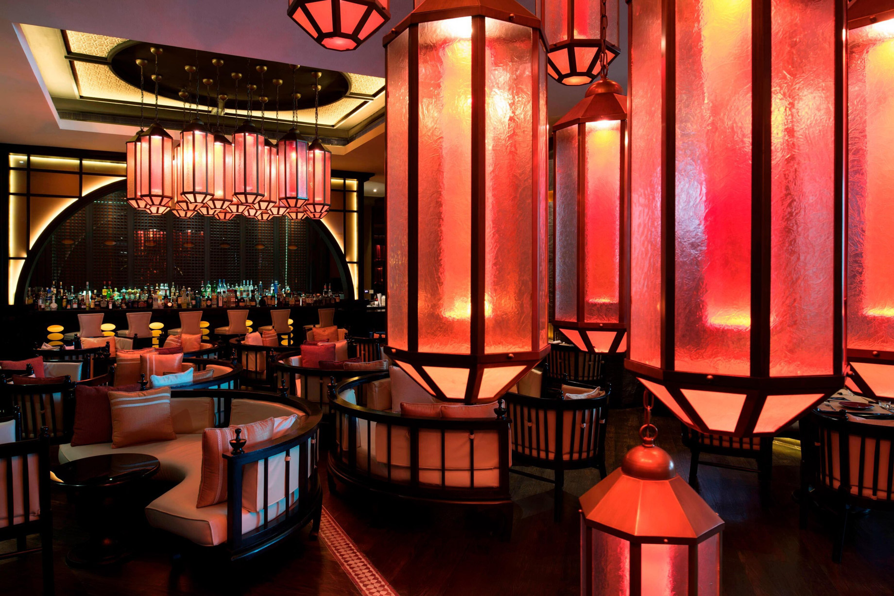 W Doha Hotel – Doha, Qatar – Spice Market Restaurant Bar Area