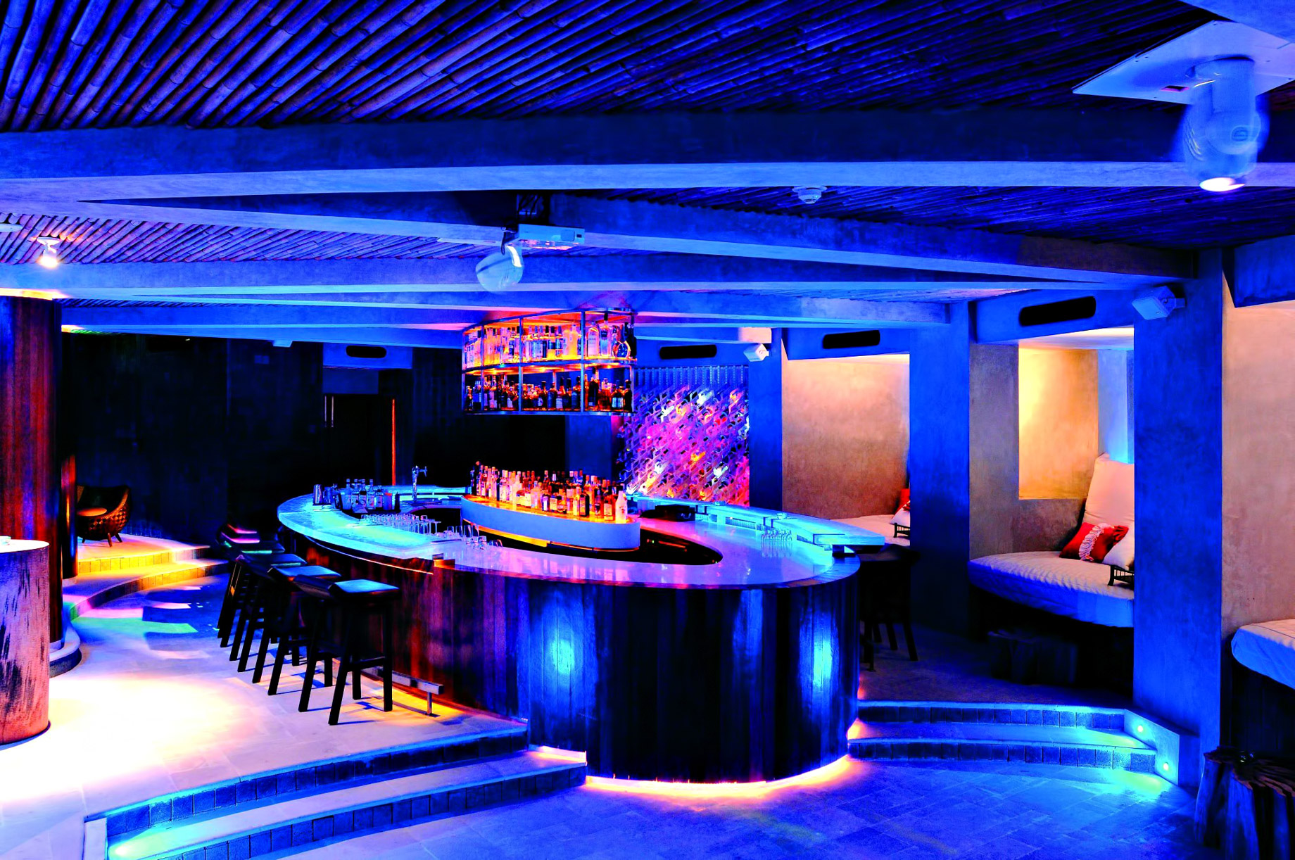 116 – W Maldives Resort – Fesdu Island, Maldives – Fifteen Below Ice Bar