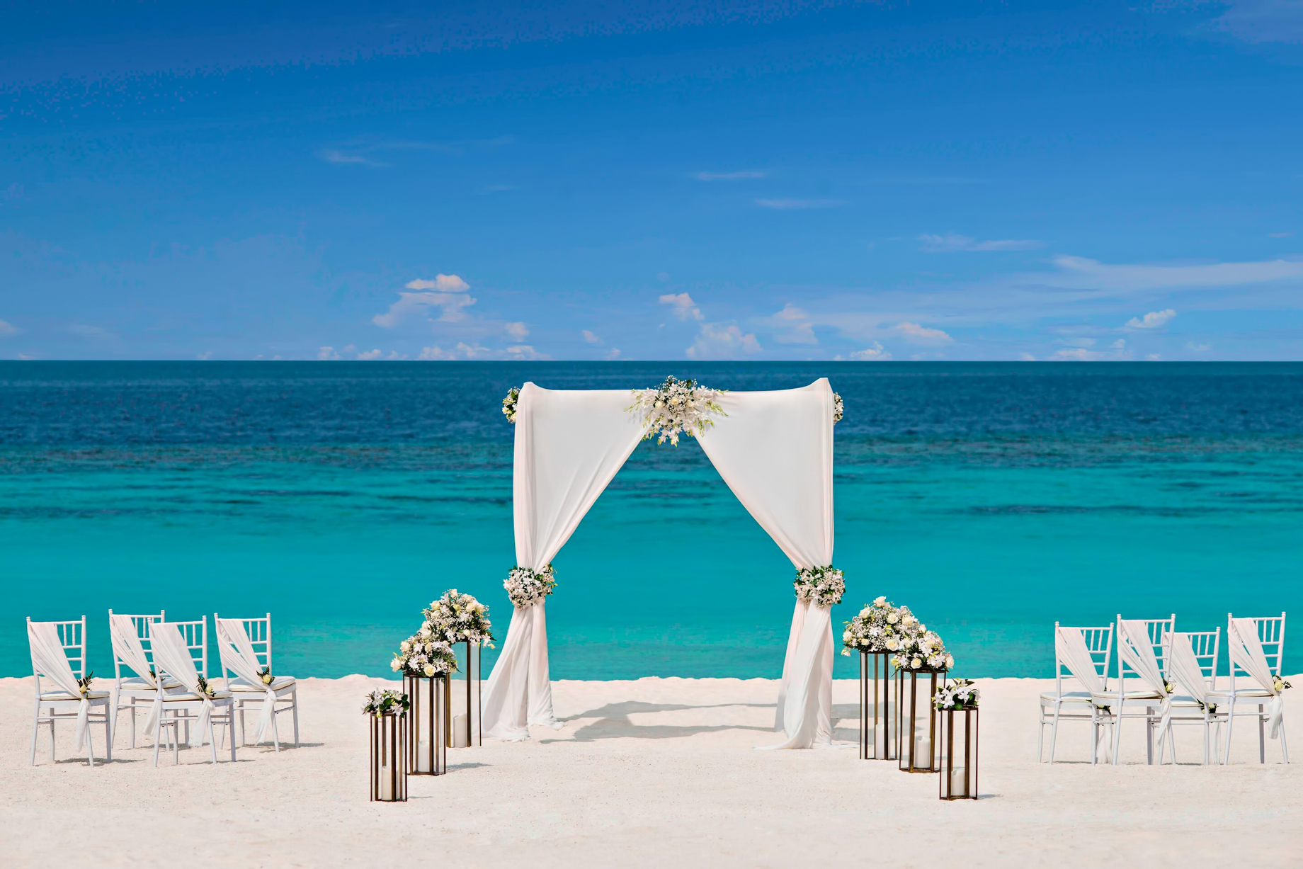 The St. Regis Maldives Vommuli Resort – Dhaalu Atoll, Maldives – Beach Wedding