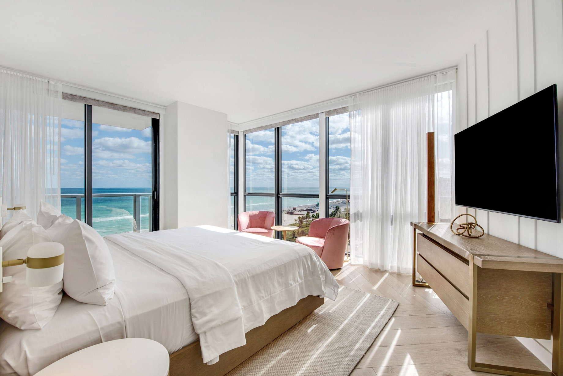 W South Beach Hotel – Miami Beach, FL, USA – WOW Oceanfront Two Bedroom Suite