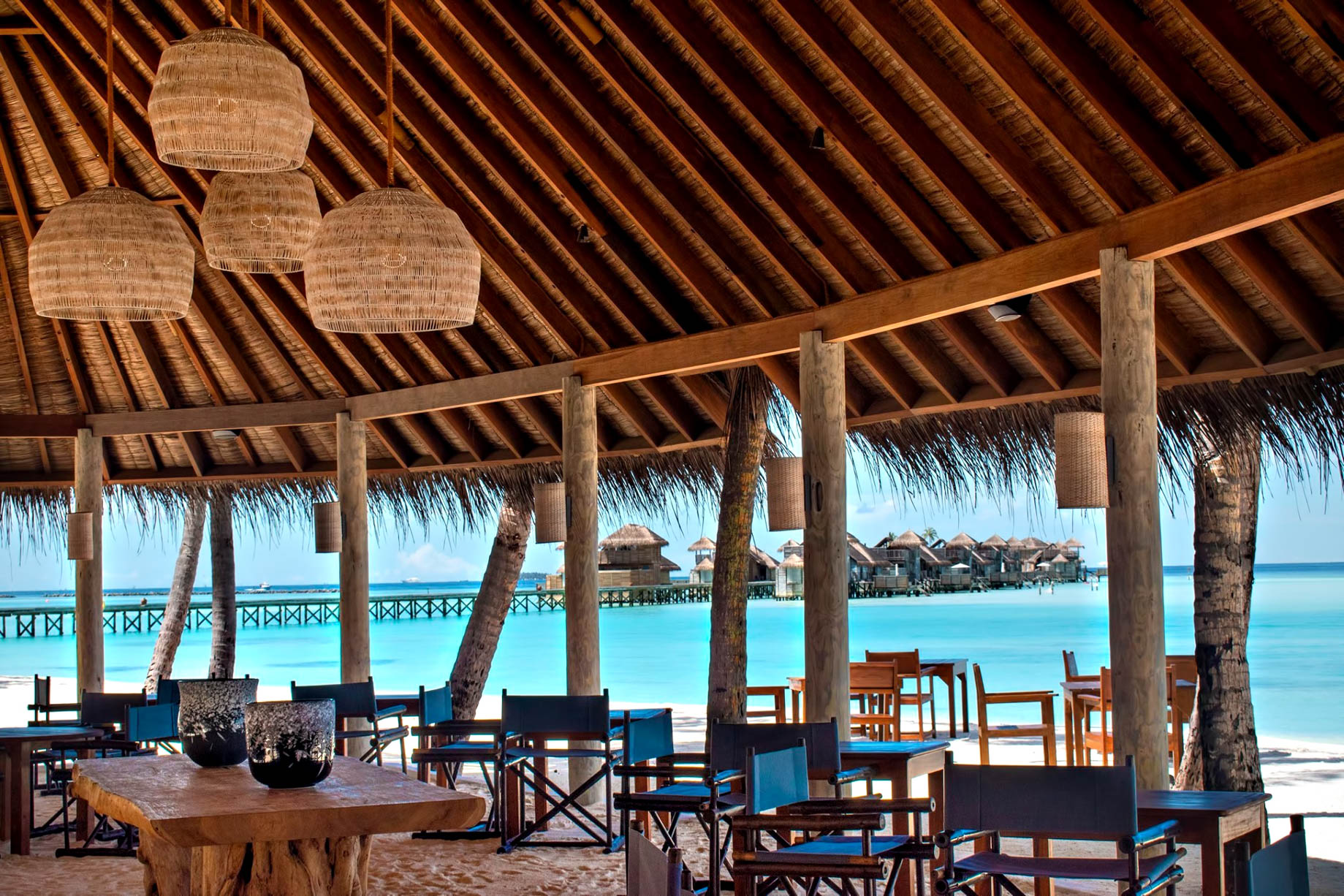 Gili Lankanfushi Resort – North Male Atoll, Maldives – Beachfront Dining Experience