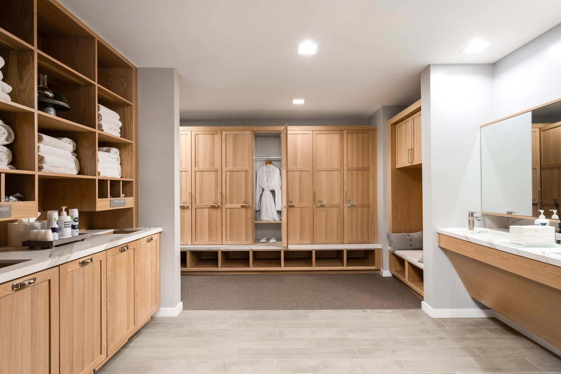 W Scottsdale Hotel – Scottsdale, AZ, USA – AWAY Spa Change Room