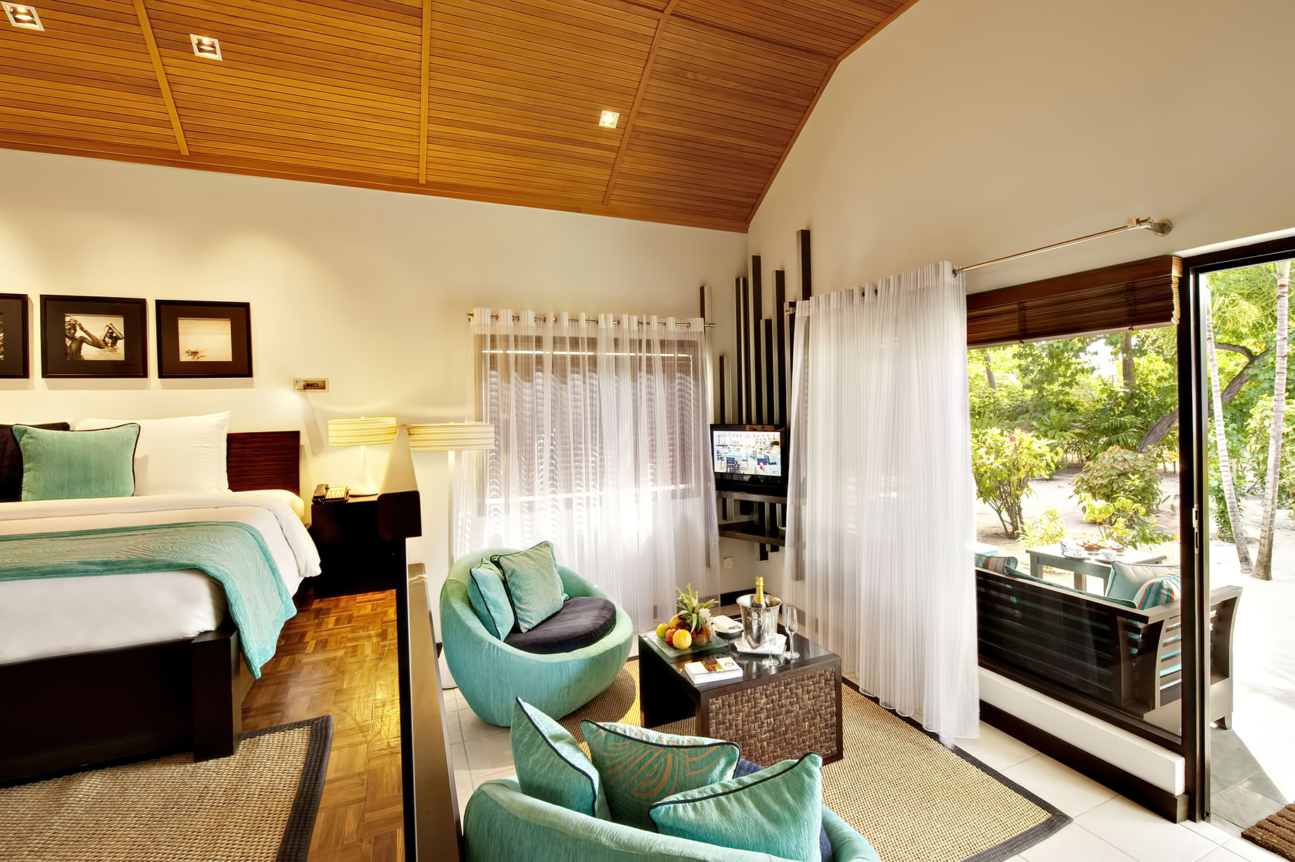 Velassaru Maldives Resort – South Male Atoll, Maldives – Tropical Villa