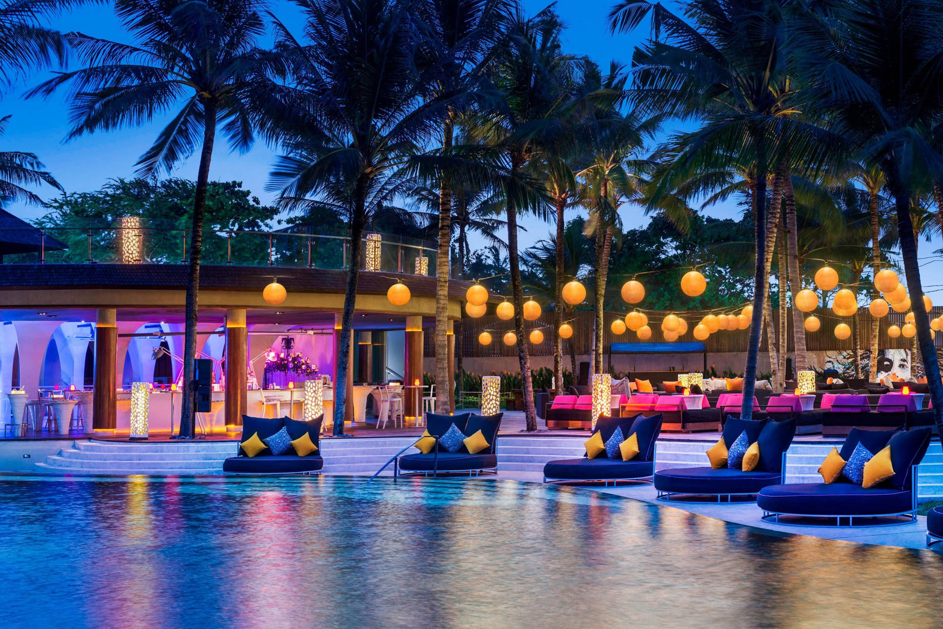 W Bali Seminyak Resort – Seminyak, Indonesia – Woobar Poolside