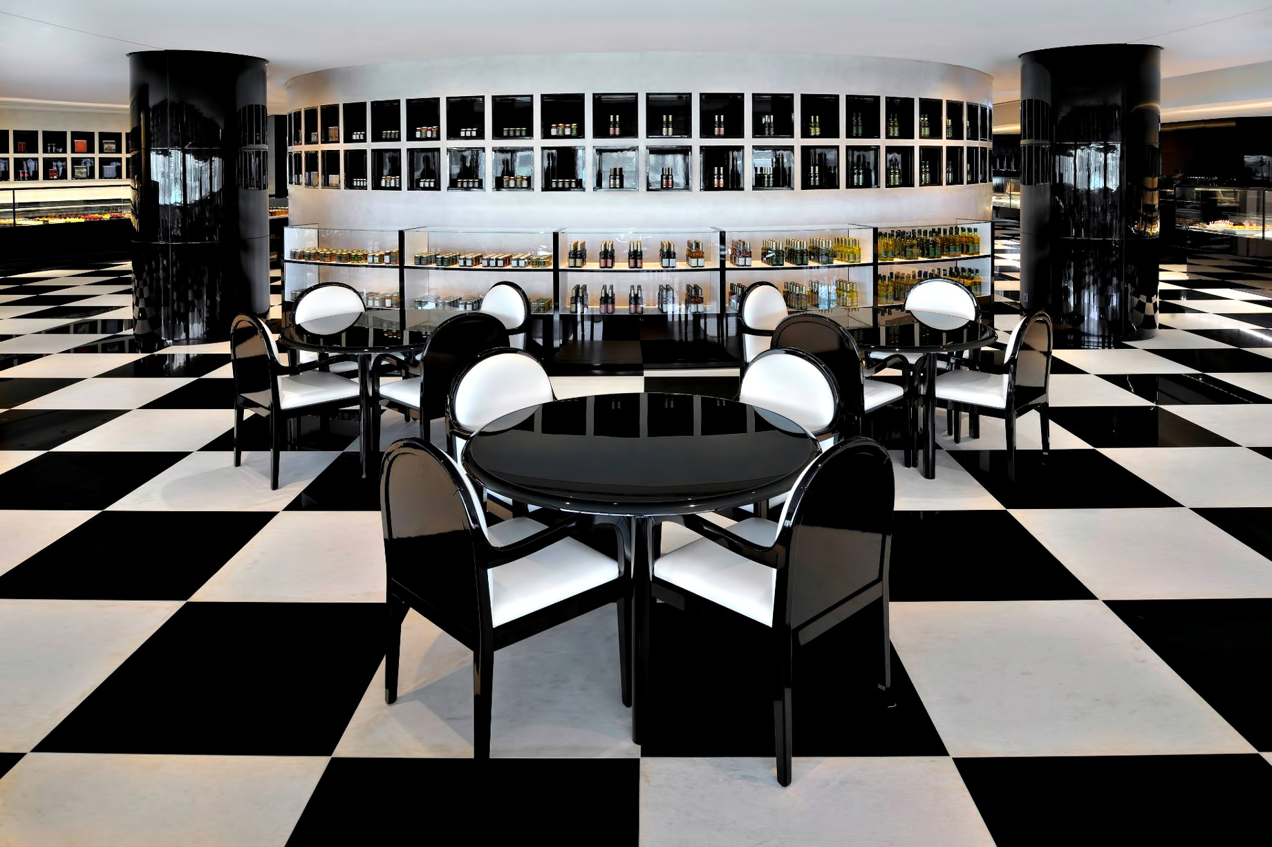 Armani Hotel Dubai – Burj Khalifa, Dubai, UAE – Armani Deli