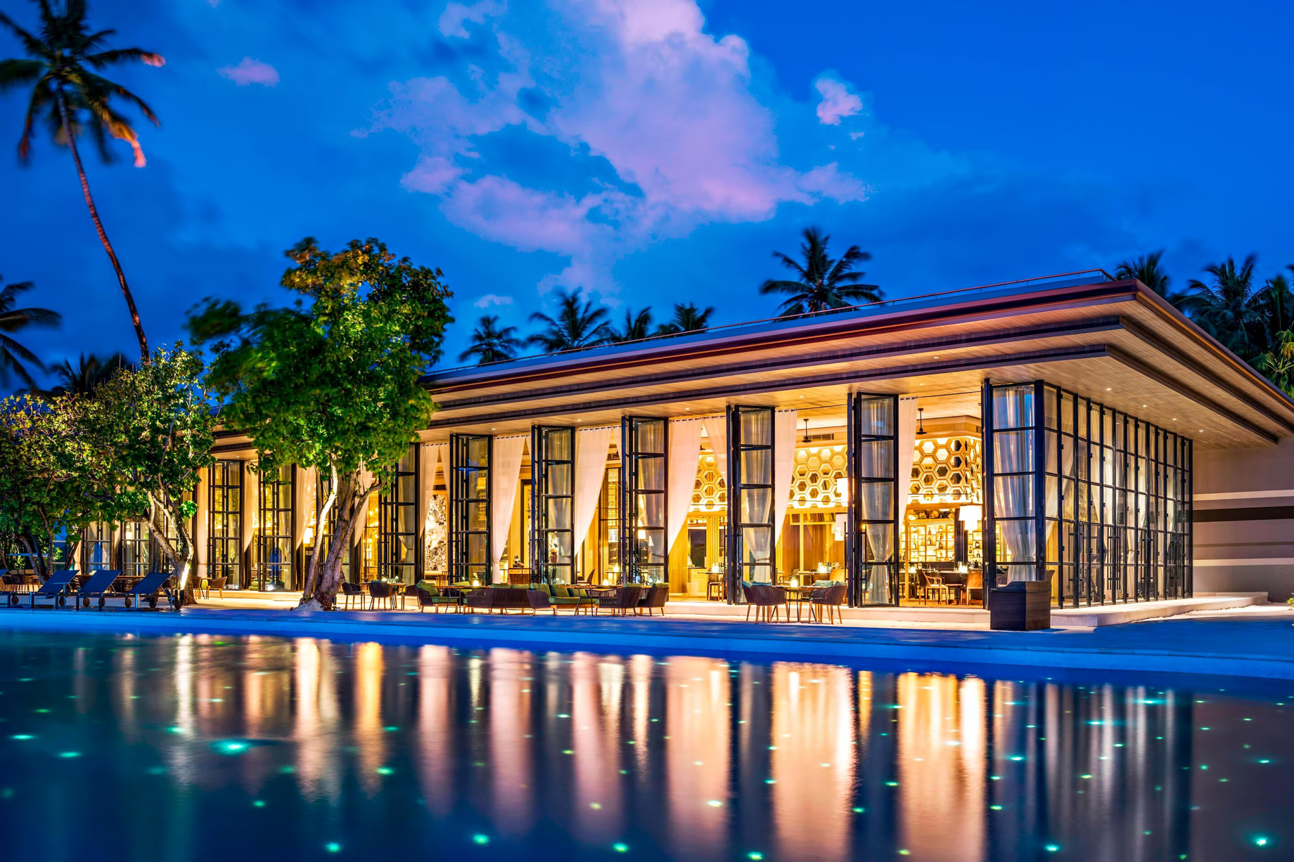 The St. Regis Maldives Vommuli Resort – Dhaalu Atoll, Maldives – Alba Restaurant Exterior