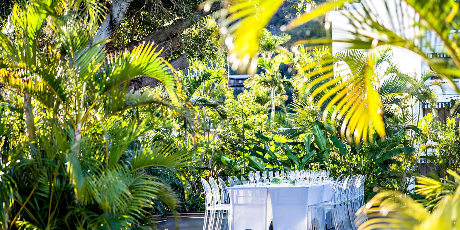 InterContinental Hayman Island Resort – Whitsunday Islands, Australia – Beachfront Banquet Table