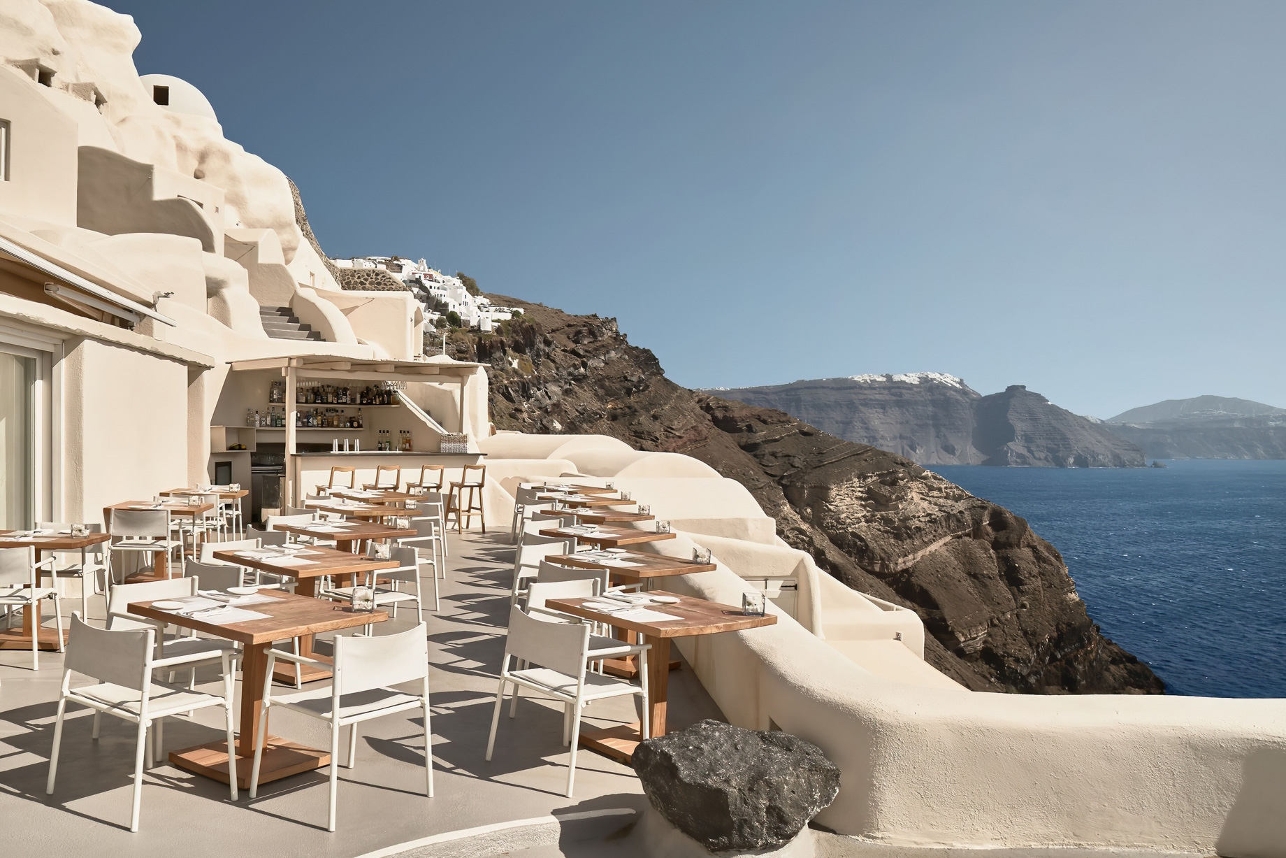Mystique Hotel Santorini – Oia, Santorini Island, Greece – Clifftop Hotel Charisma Restaurant