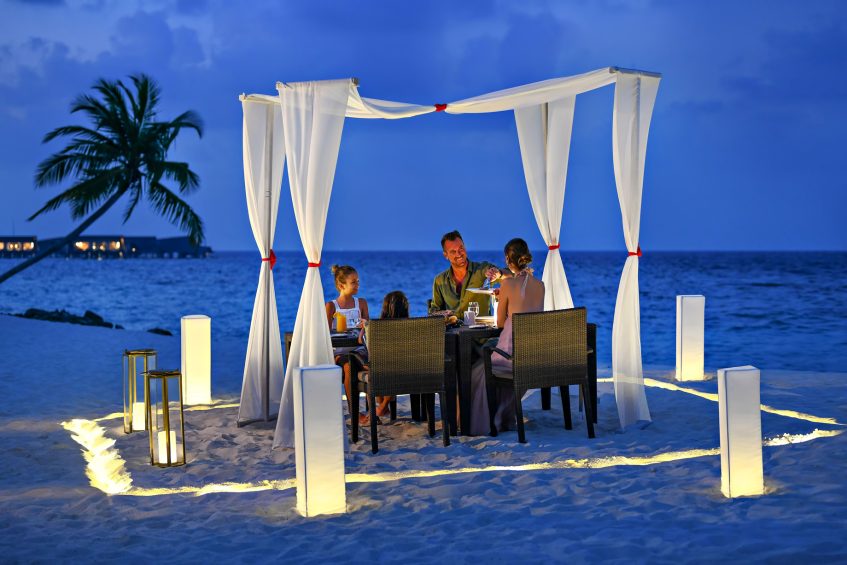 The St. Regis Maldives Vommuli Resort - Dhaalu Atoll, Maldives - Family Beach Dinner