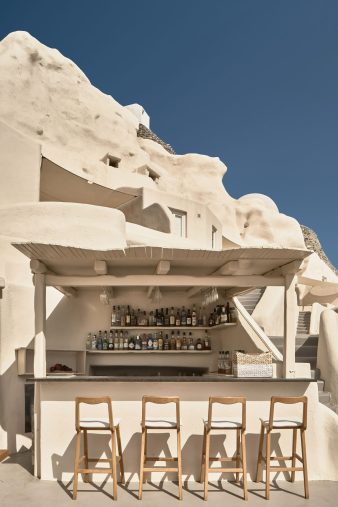 Mystique Hotel Santorini – Oia, Santorini Island, Greece - Clifftop Hotel Aura Bar