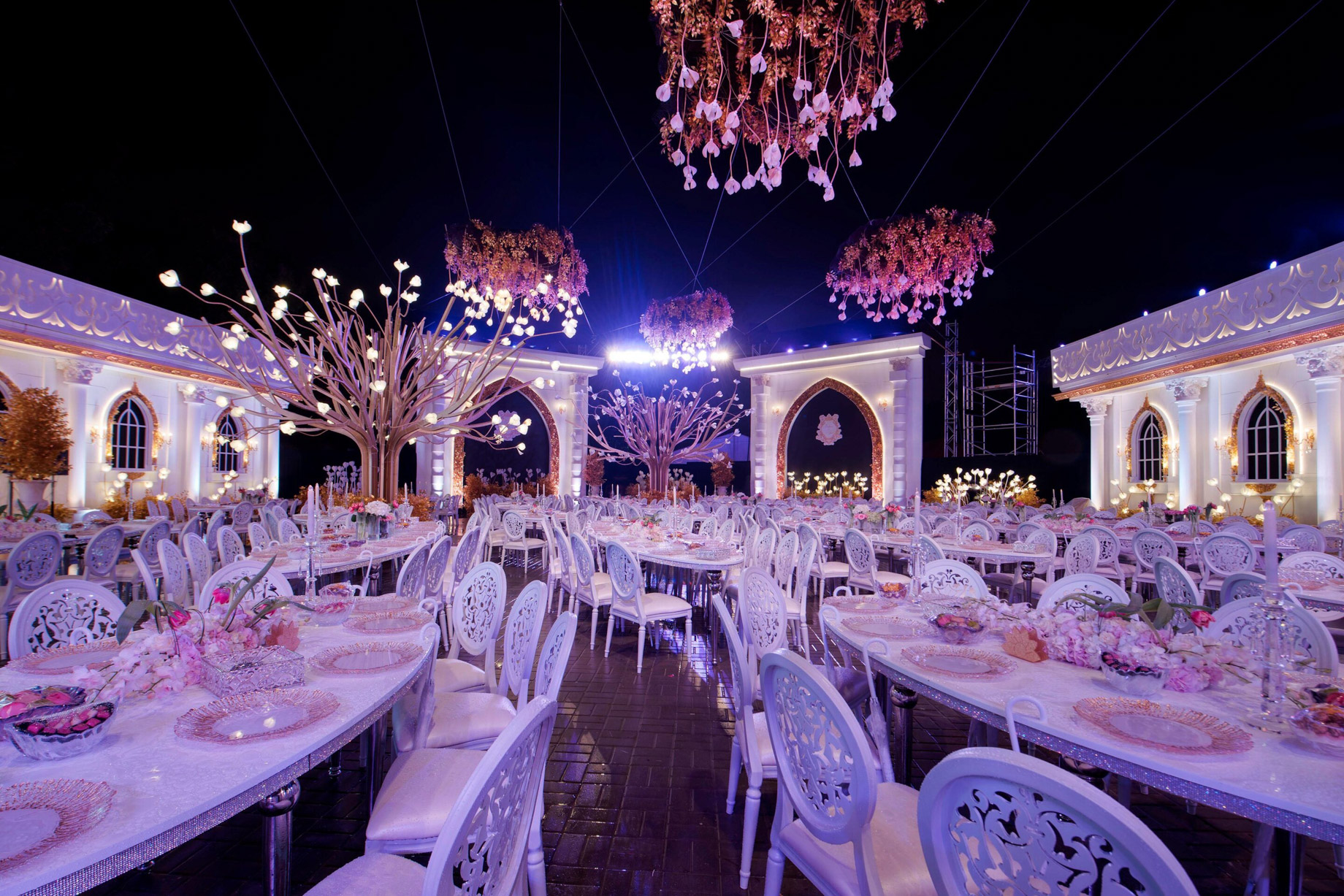 W Doha Hotel – Doha, Qatar – Elaborate Outside Catering