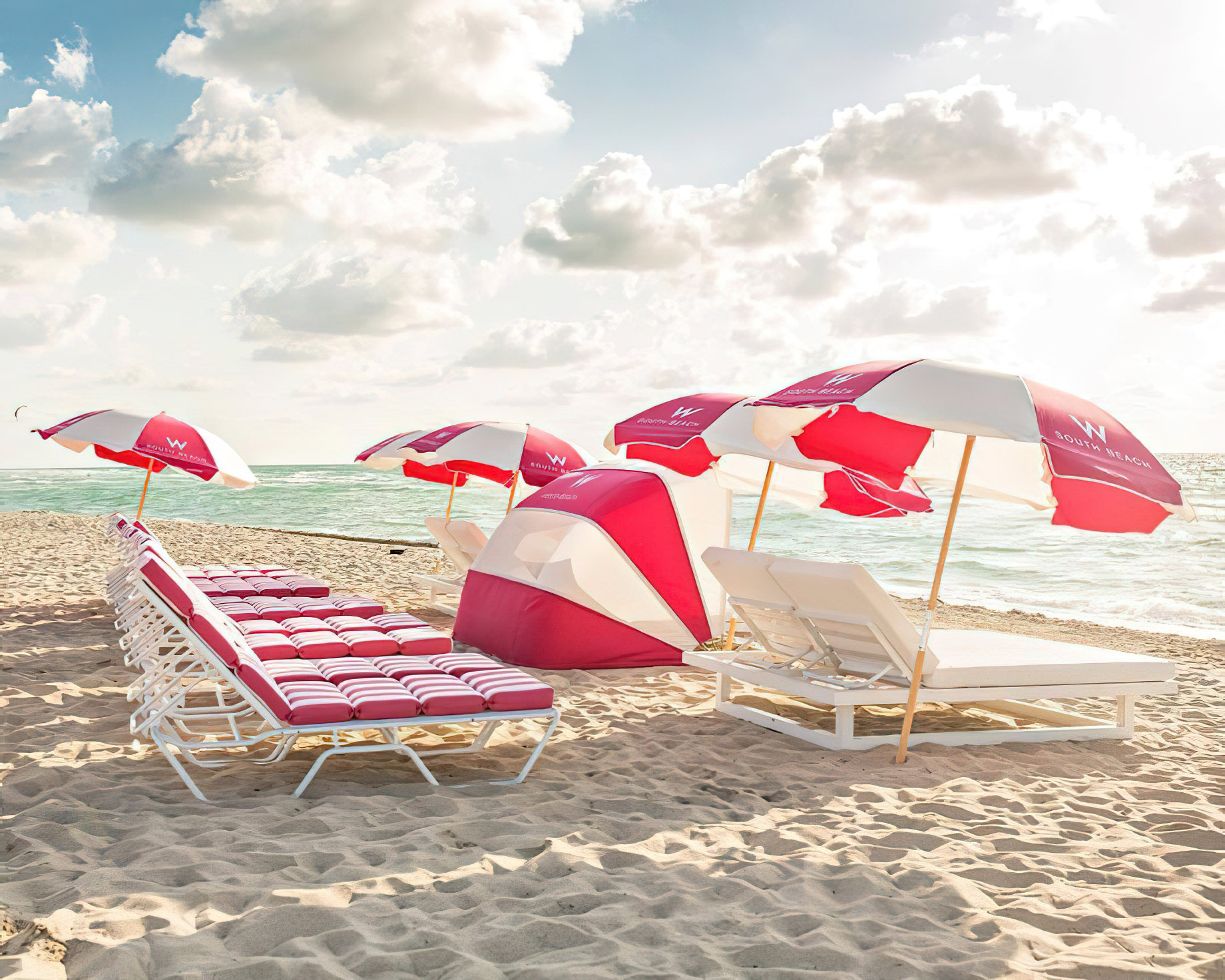 W South Beach Hotel - Miami Beach, FL, USA - SAND Beachfront Chairs