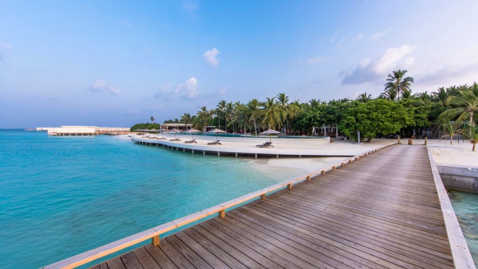 Amilla Fushi Resort and Residences - Baa Atoll, Maldives - Resort Oceanfront Infinity Edge Pool Deck