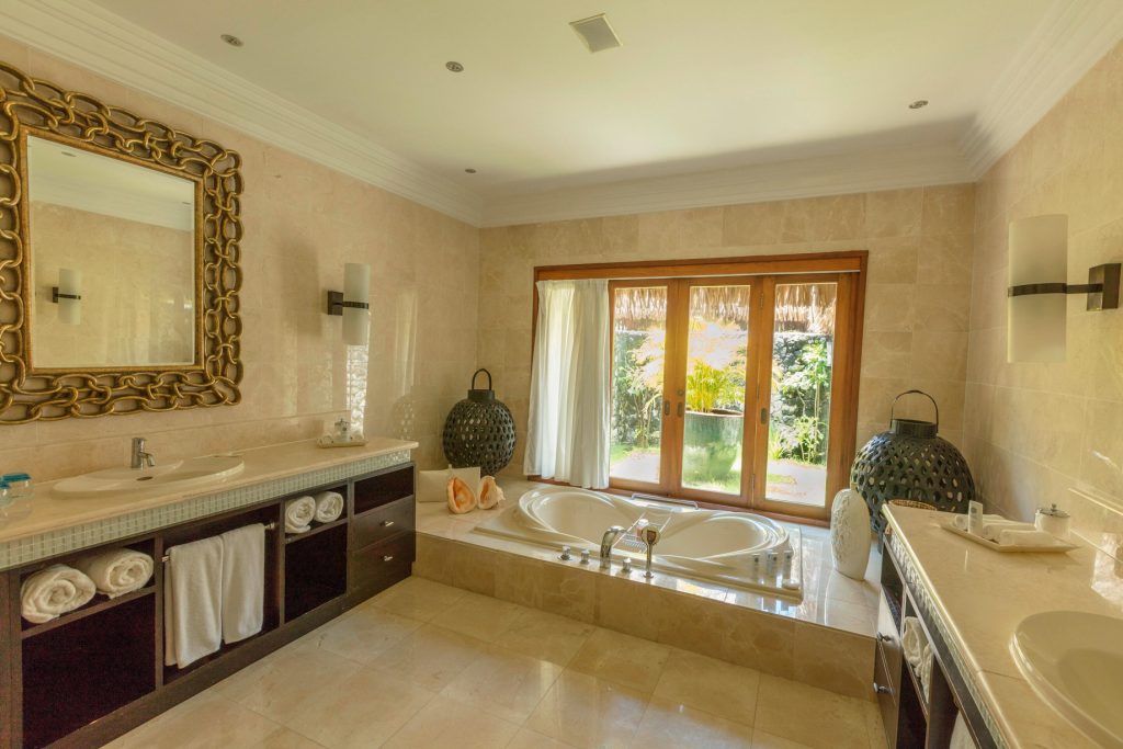 The St. Regis Bora Bora Resort - Bora Bora, French Polynesia - The Royal Estate Villa Master Bathroom