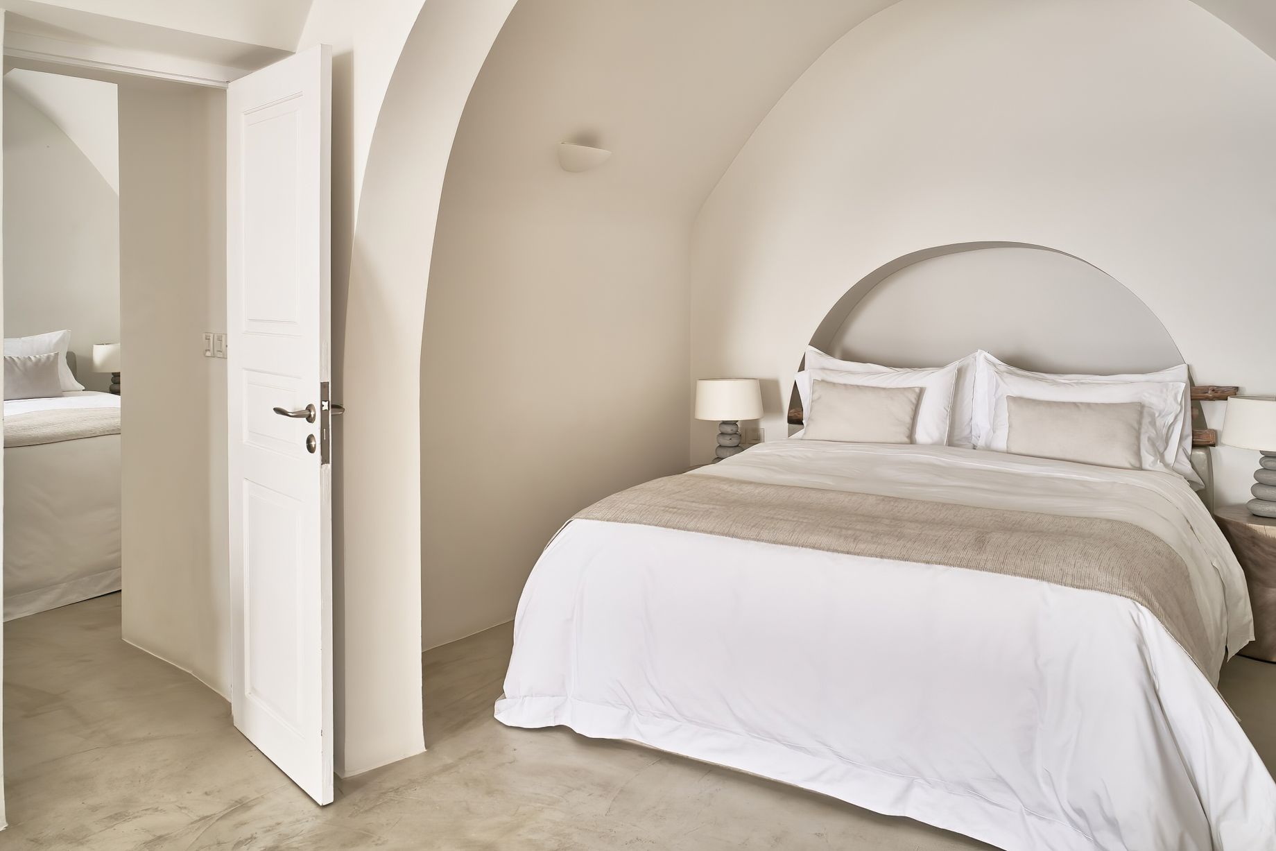 Mystique Hotel Santorini – Oia, Santorini Island, Greece – All2Senses Suite