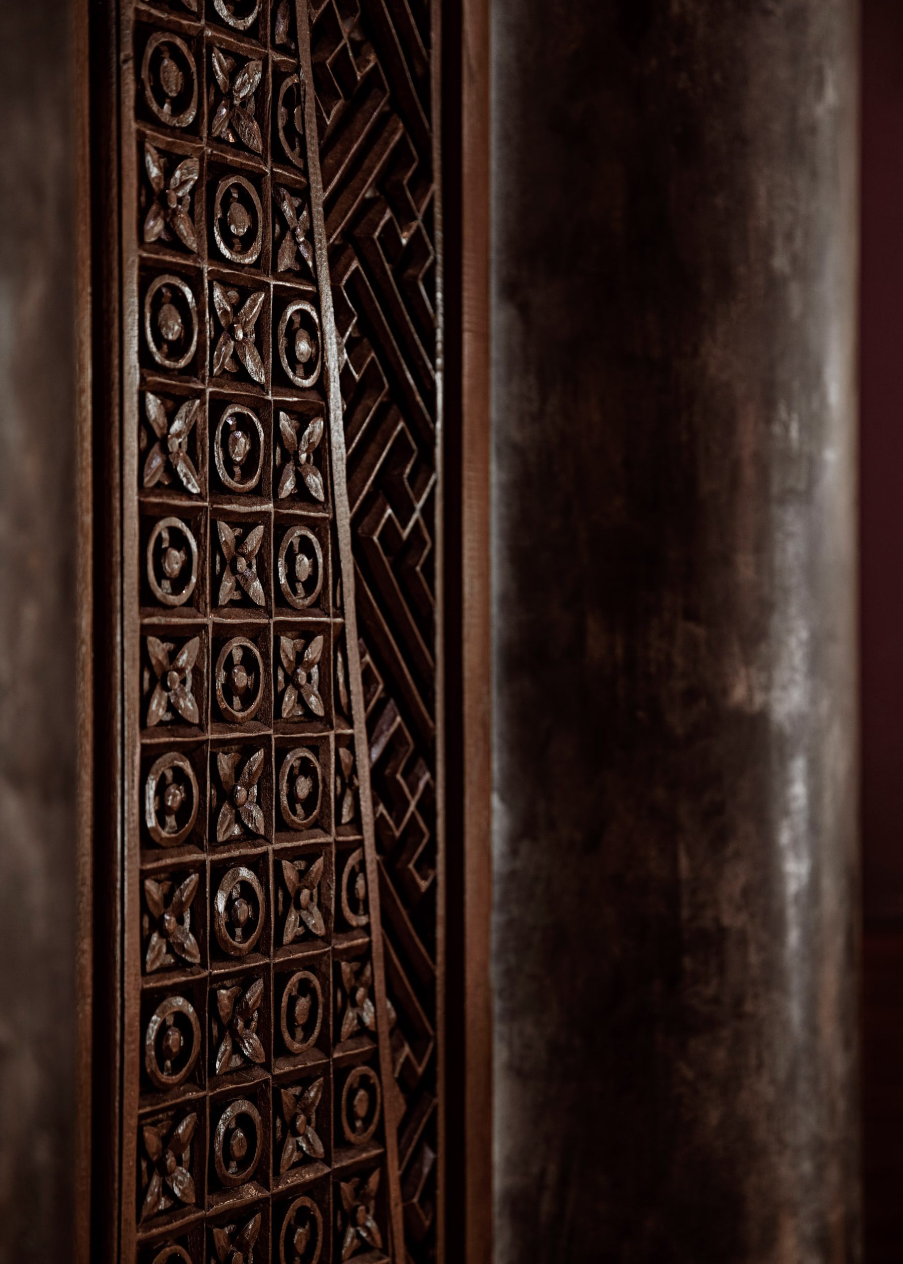One&Only Reethi Rah Resort – North Male Atoll, Maldives – Reception Wood Panel Detail