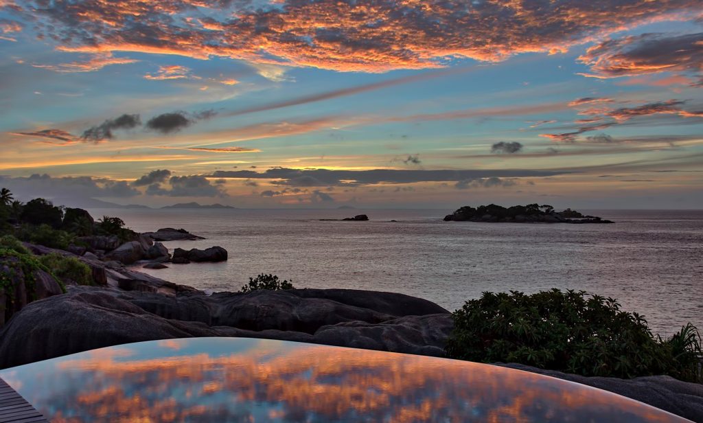 Six Senses Zil Pasyon Resort - Felicite Island, Seychelles - Spa Pool Sunset