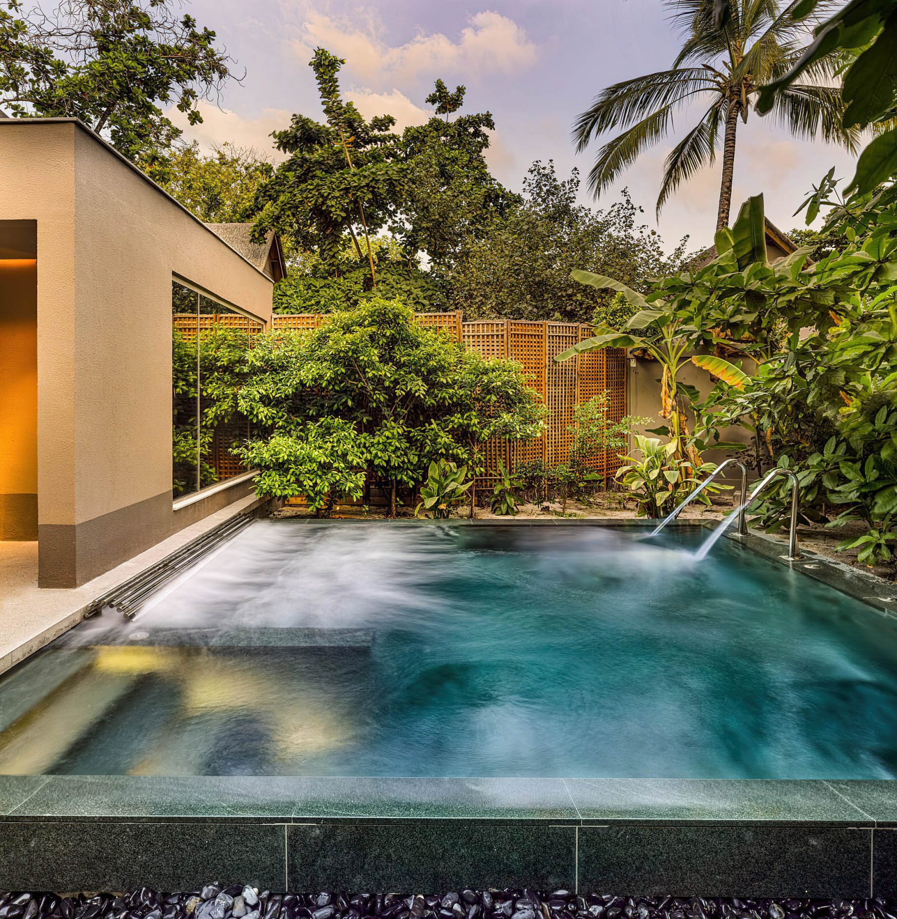 JOALI Maldives Resort - Muravandhoo Island, Maldives - Relaxation Pool