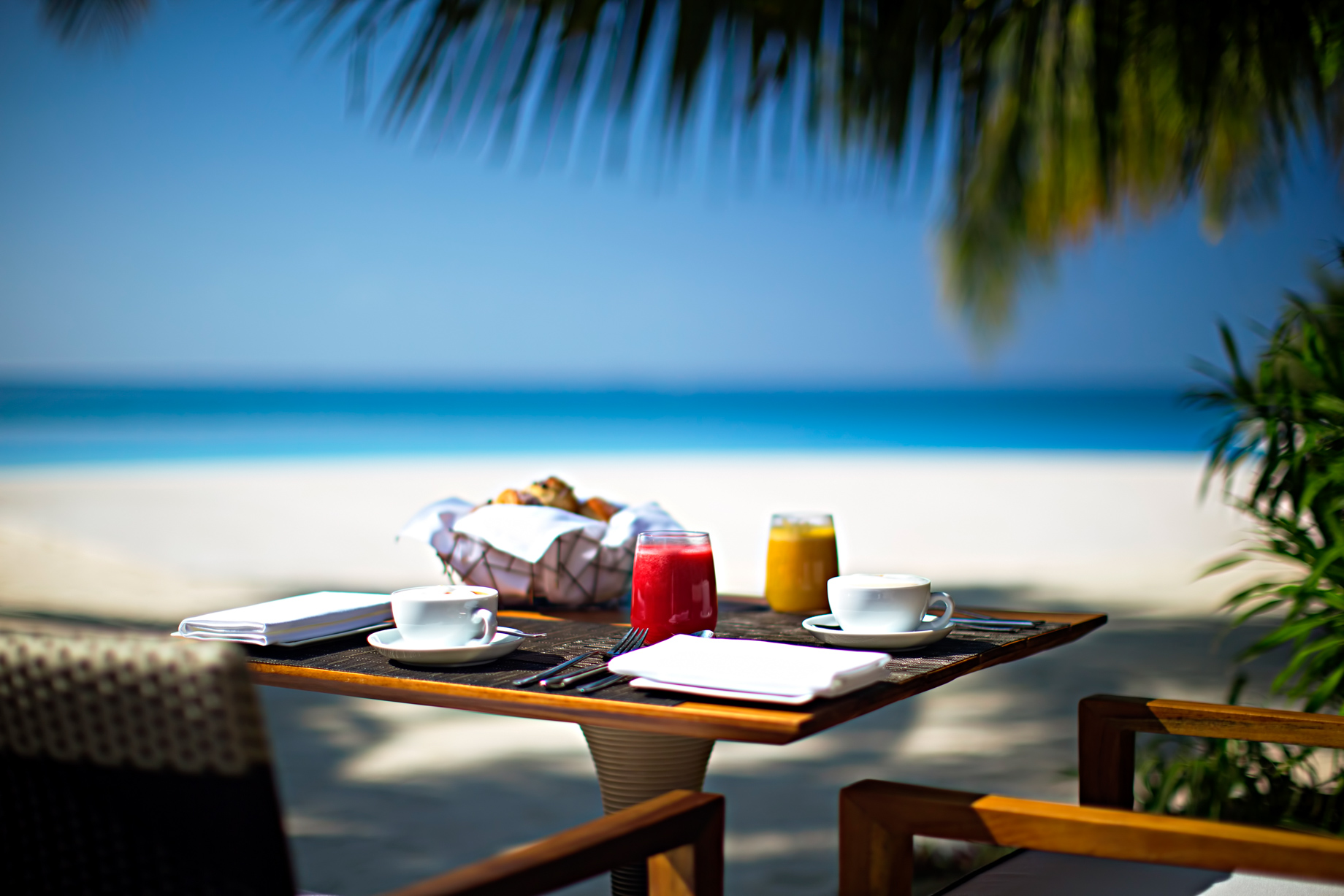 Velassaru Maldives Resort – South Male Atoll, Maldives – Tropical Beachfront Dining