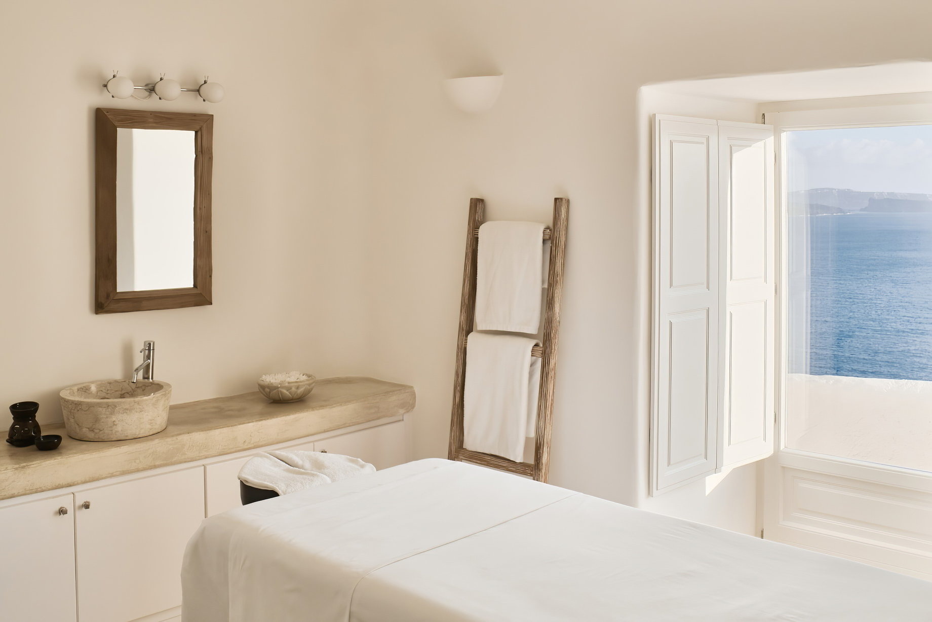 Mystique Hotel Santorini – Oia, Santorini Island, Greece - Elios Spa Ocean View