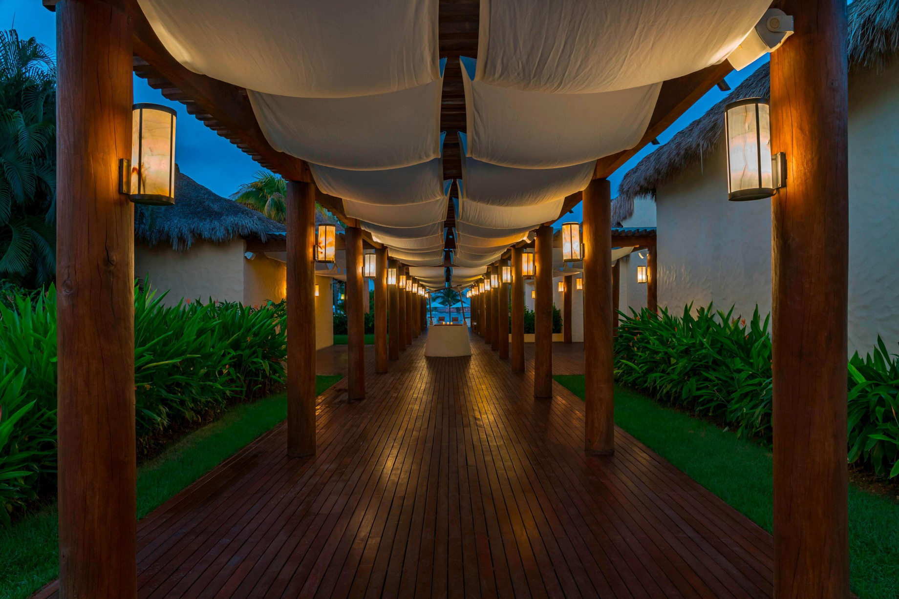 The St. Regis Punta Mita Resort – Nayarit, Mexico – Sea Breeze Beach Club