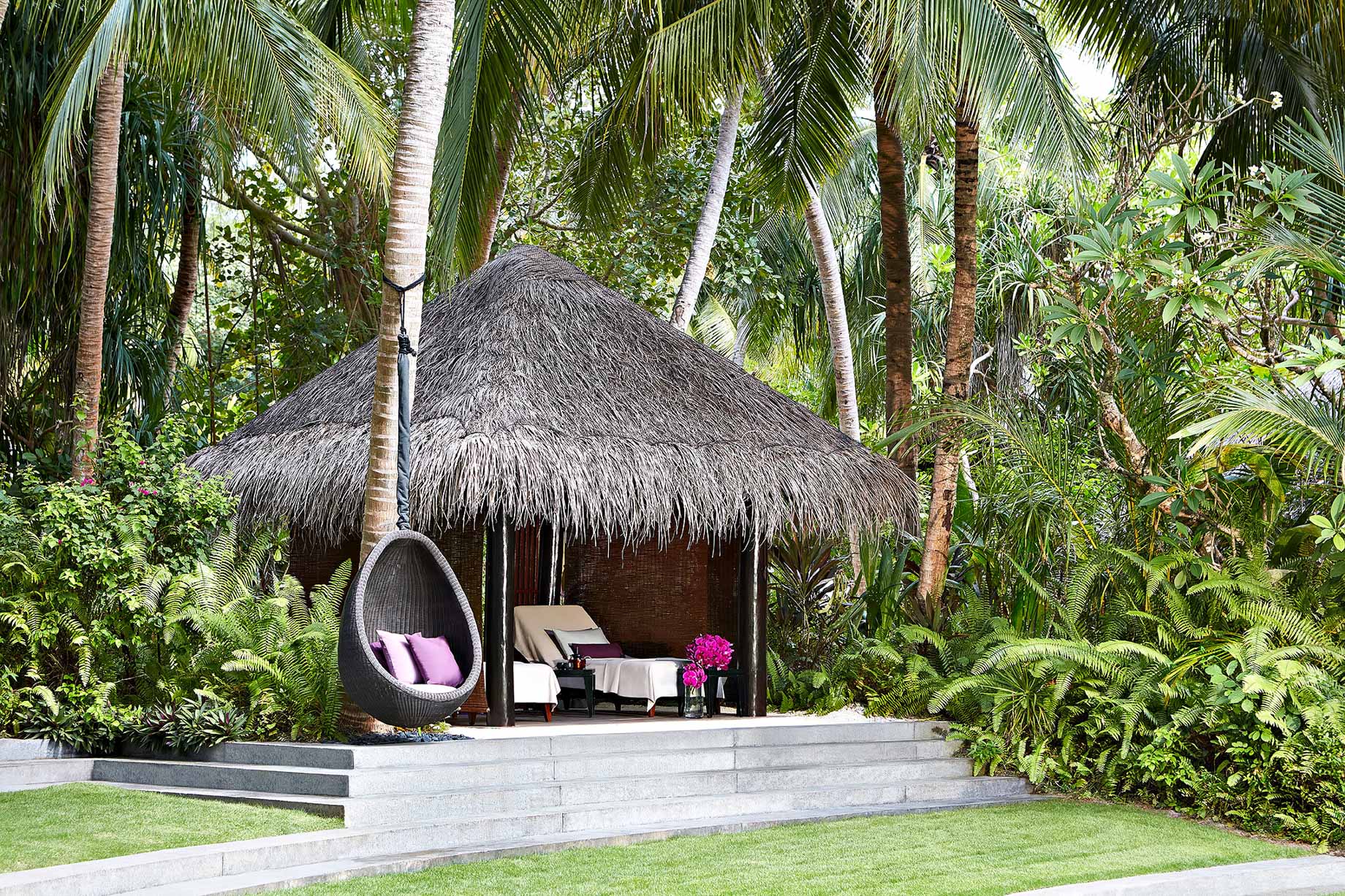 One&Only Reethi Rah Resort – North Male Atoll, Maldives – Spa Massage Hut