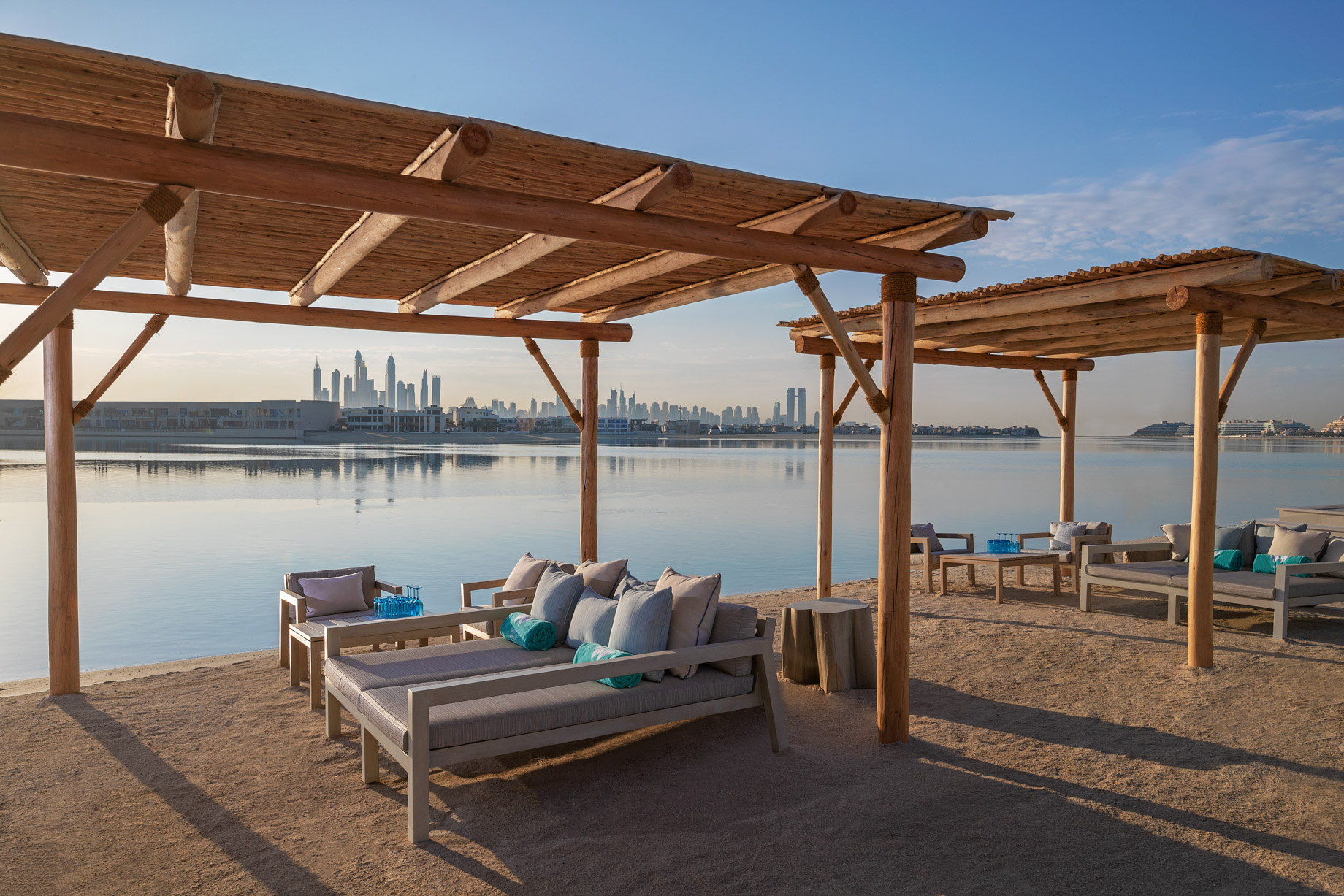 Atlantis The Palm Resort – Crescent Rd, Dubai, UAE – White Beach Club Sand Lounge