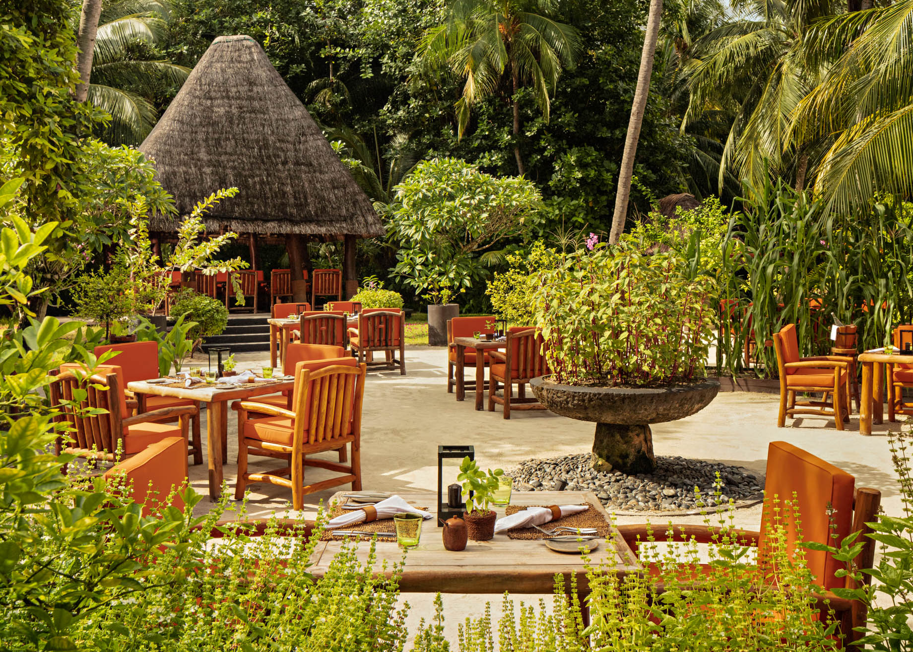 One&Only Reethi Rah Resort – North Male Atoll, Maldives – Botanica Restaurant Tables