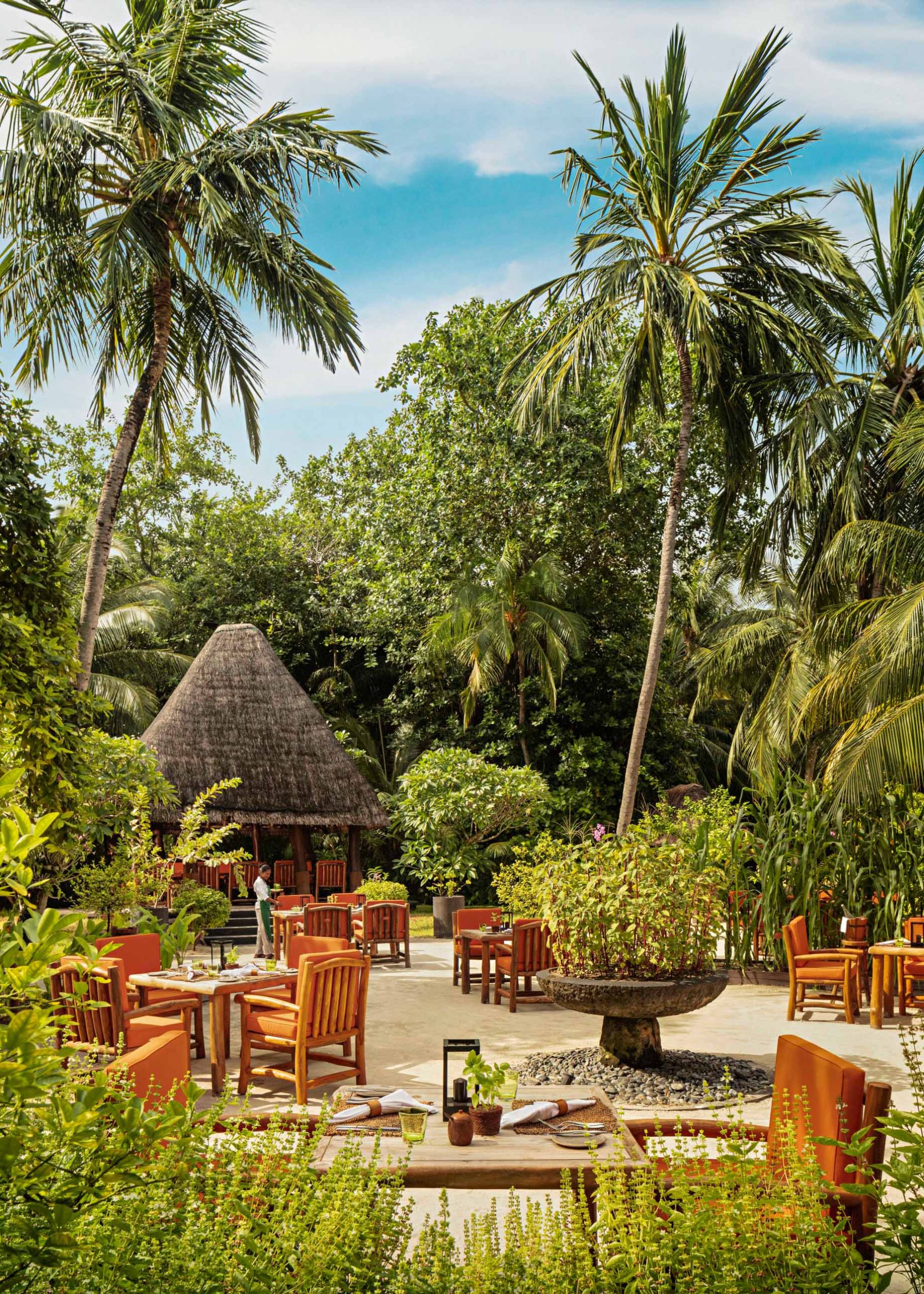 One&Only Reethi Rah Resort – North Male Atoll, Maldives – Botanica Restaurant Tables