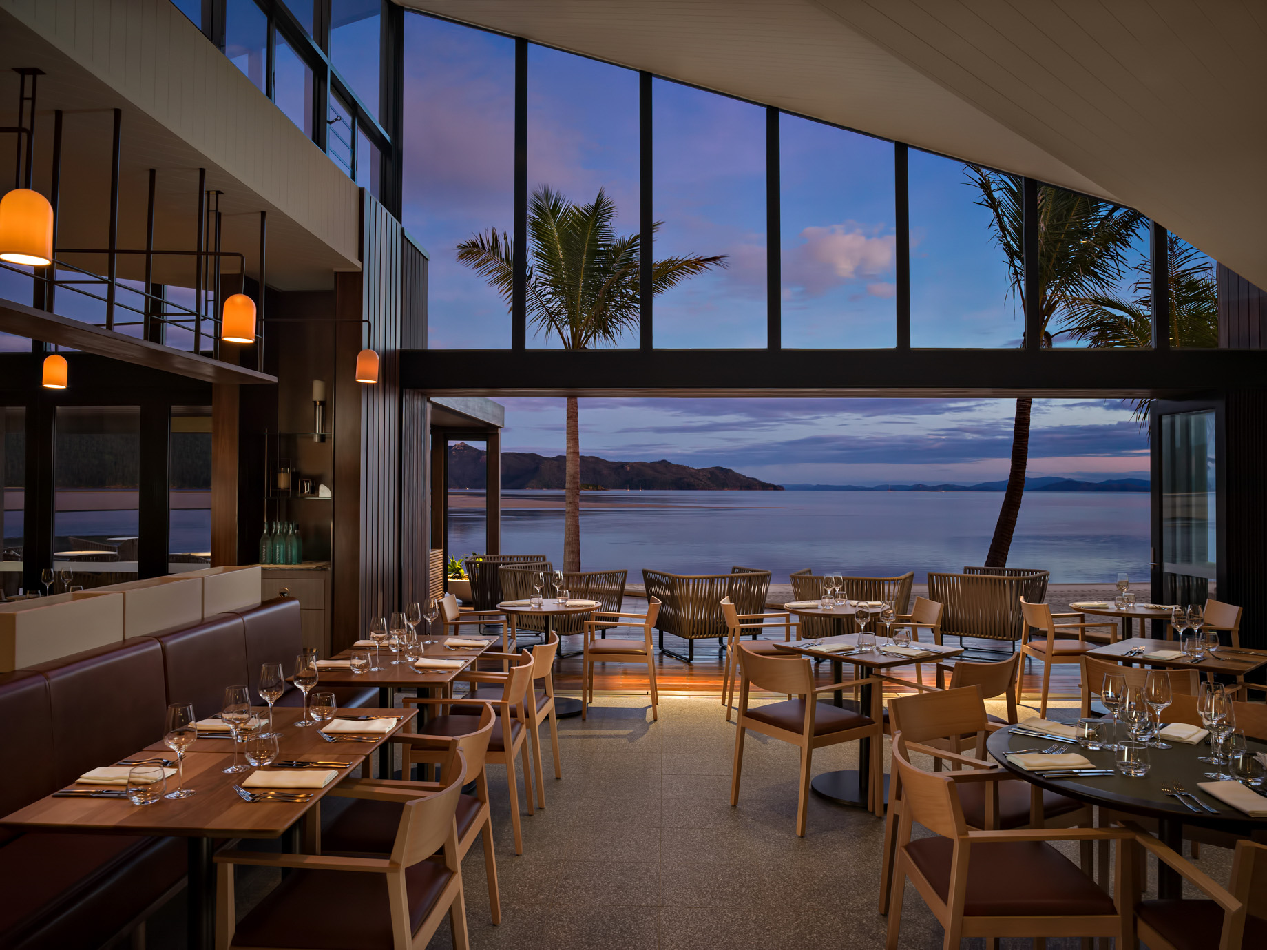 InterContinental Hayman Island Resort – Whitsunday Islands, Australia – Pacific Restaurant Oceanfront View Twilight