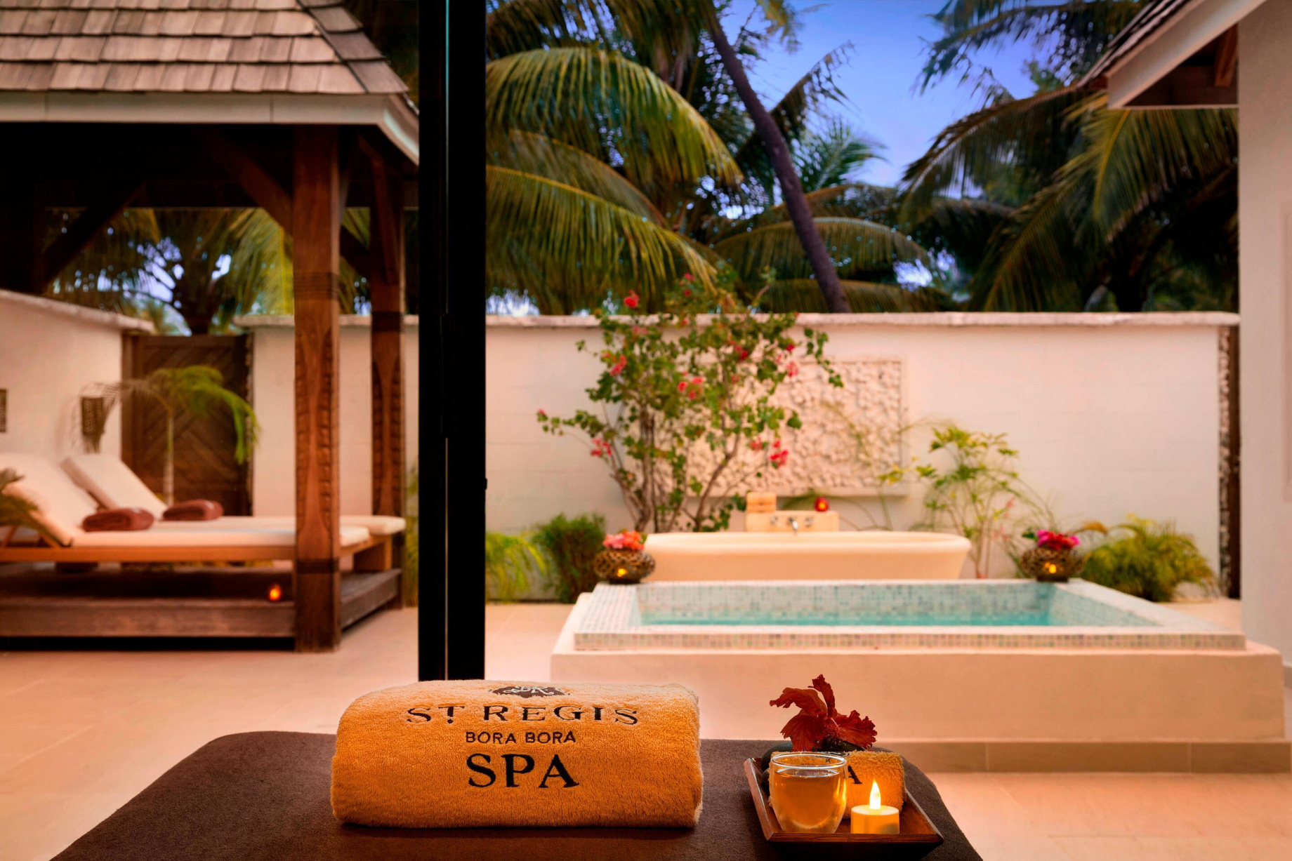 The St. Regis Bora Bora Resort - Bora Bora, French Polynesia - Iridium Spa Lounge Area