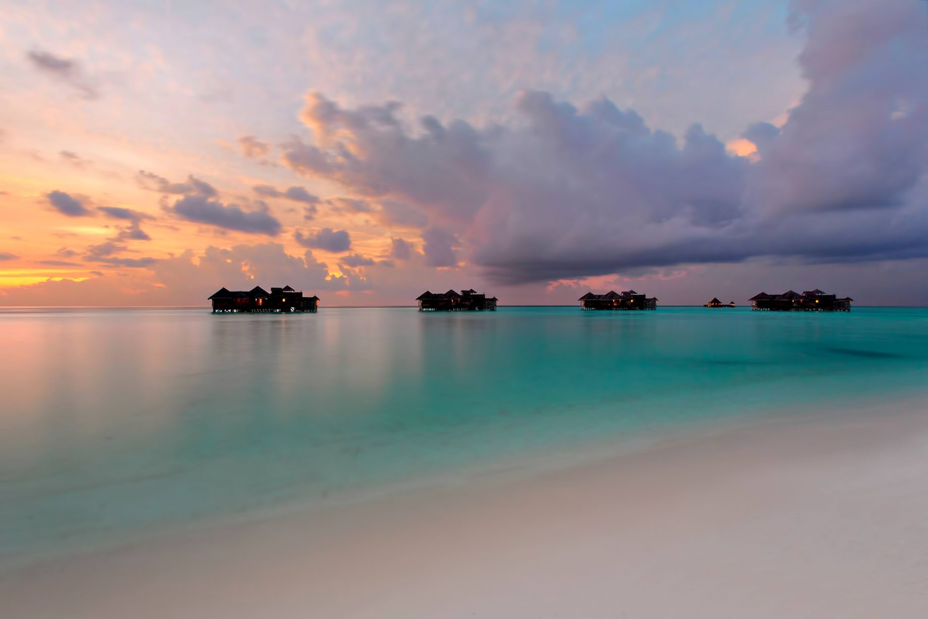 Gili Lankanfushi Resort – North Male Atoll, Maldives – Overwater Villa Jetty Sunset