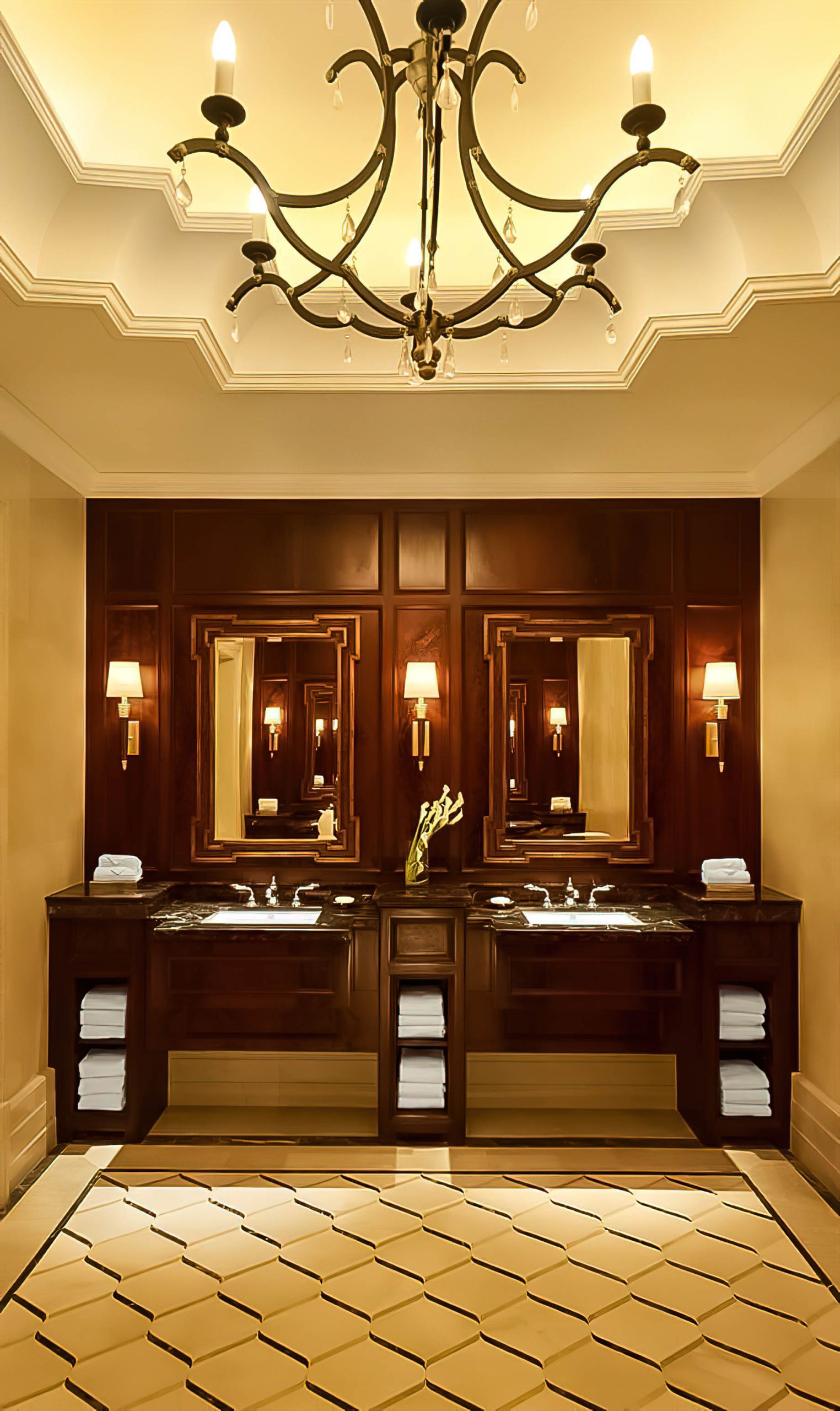 The St. Regis Abu Dhabi Hotel – Abu Dhabi, United Arab Emirates – Luxury Mens Restroom