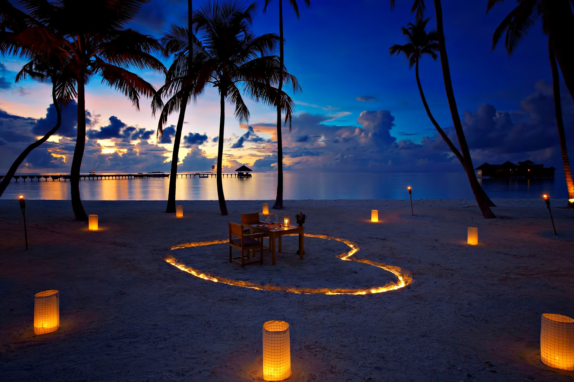 Gili Lankanfushi Resort – North Male Atoll, Maldives – Beach Heart Dining Table Sunset