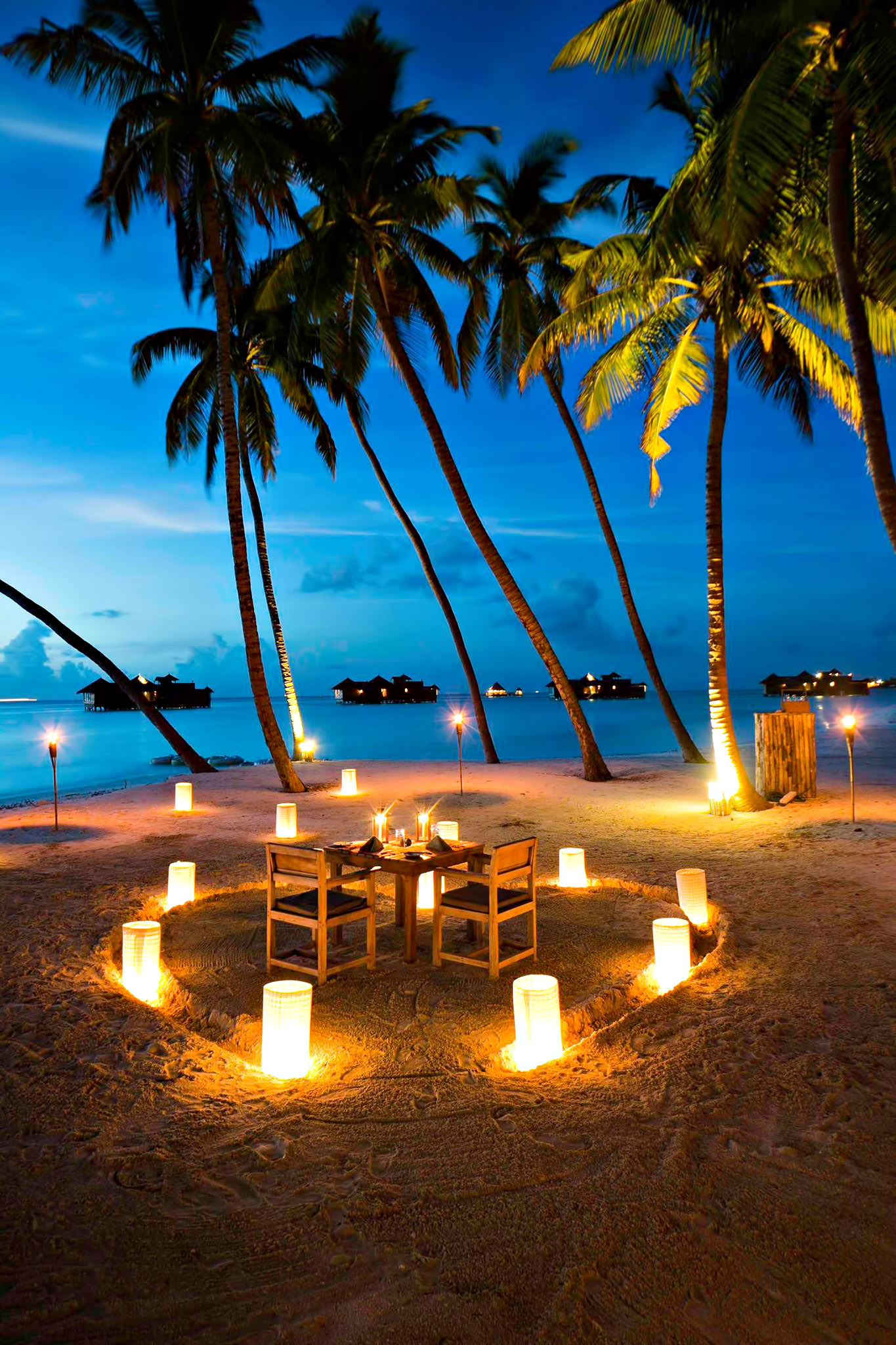 Gili Lankanfushi Resort – North Male Atoll, Maldives – Beach Heart Dining Table Sunset