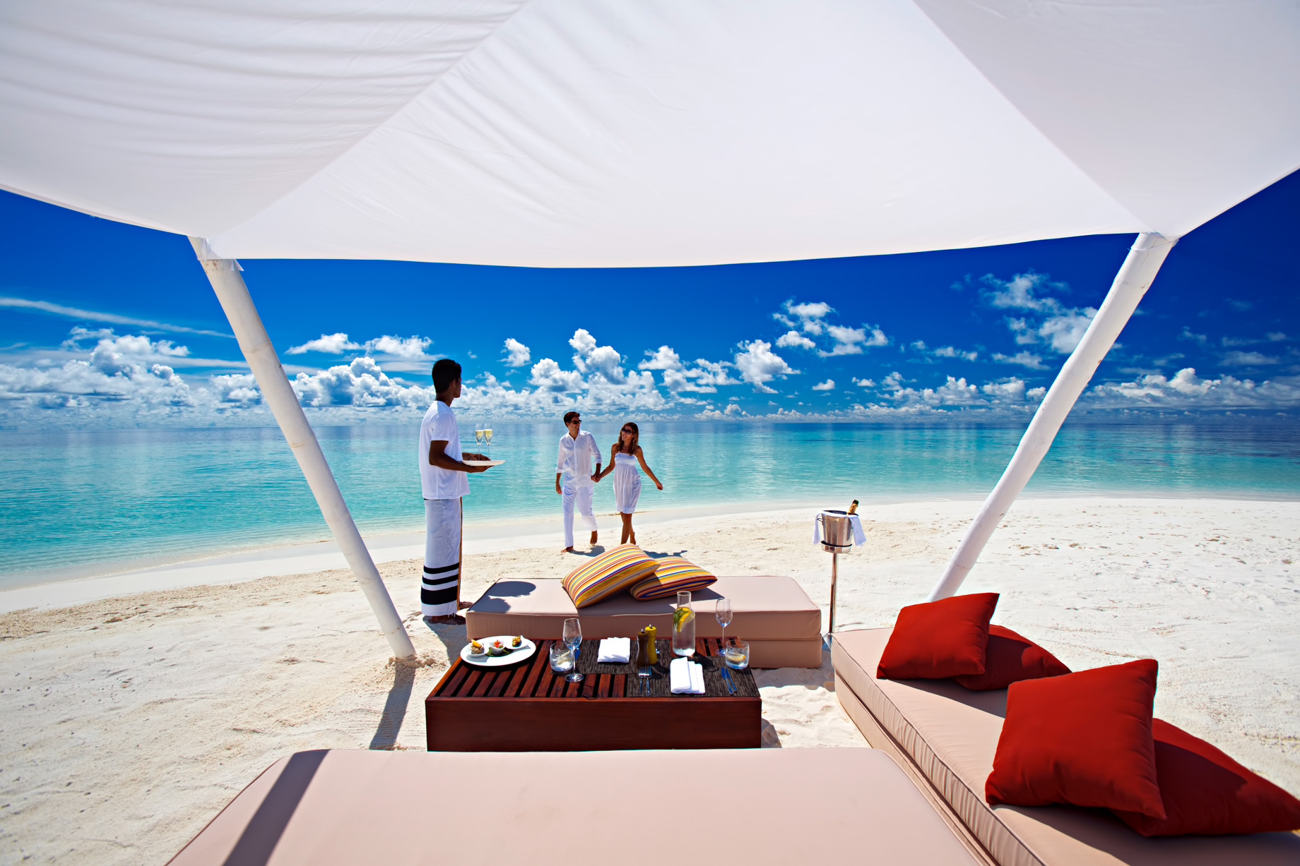 Velassaru Maldives Resort – South Male Atoll, Maldives – Beach Lounge